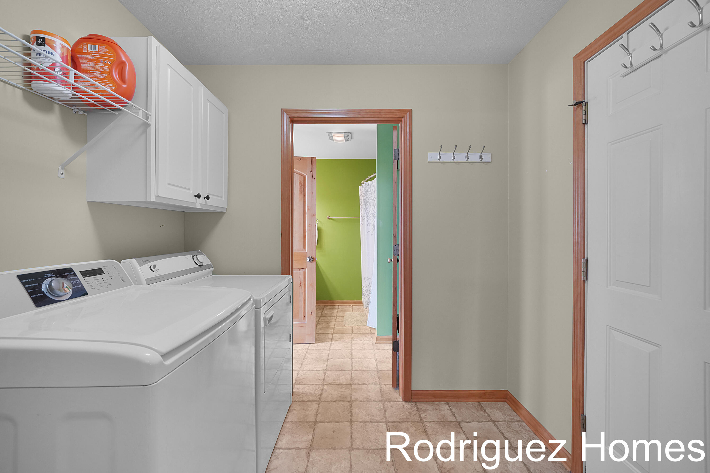 12322 Holmden Drive NE