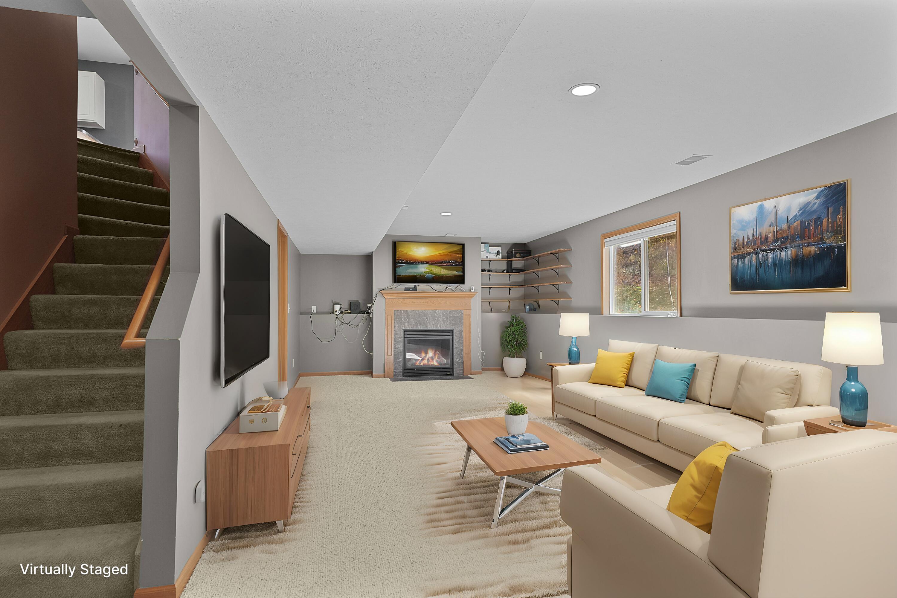 12322 Holmden Drive NE