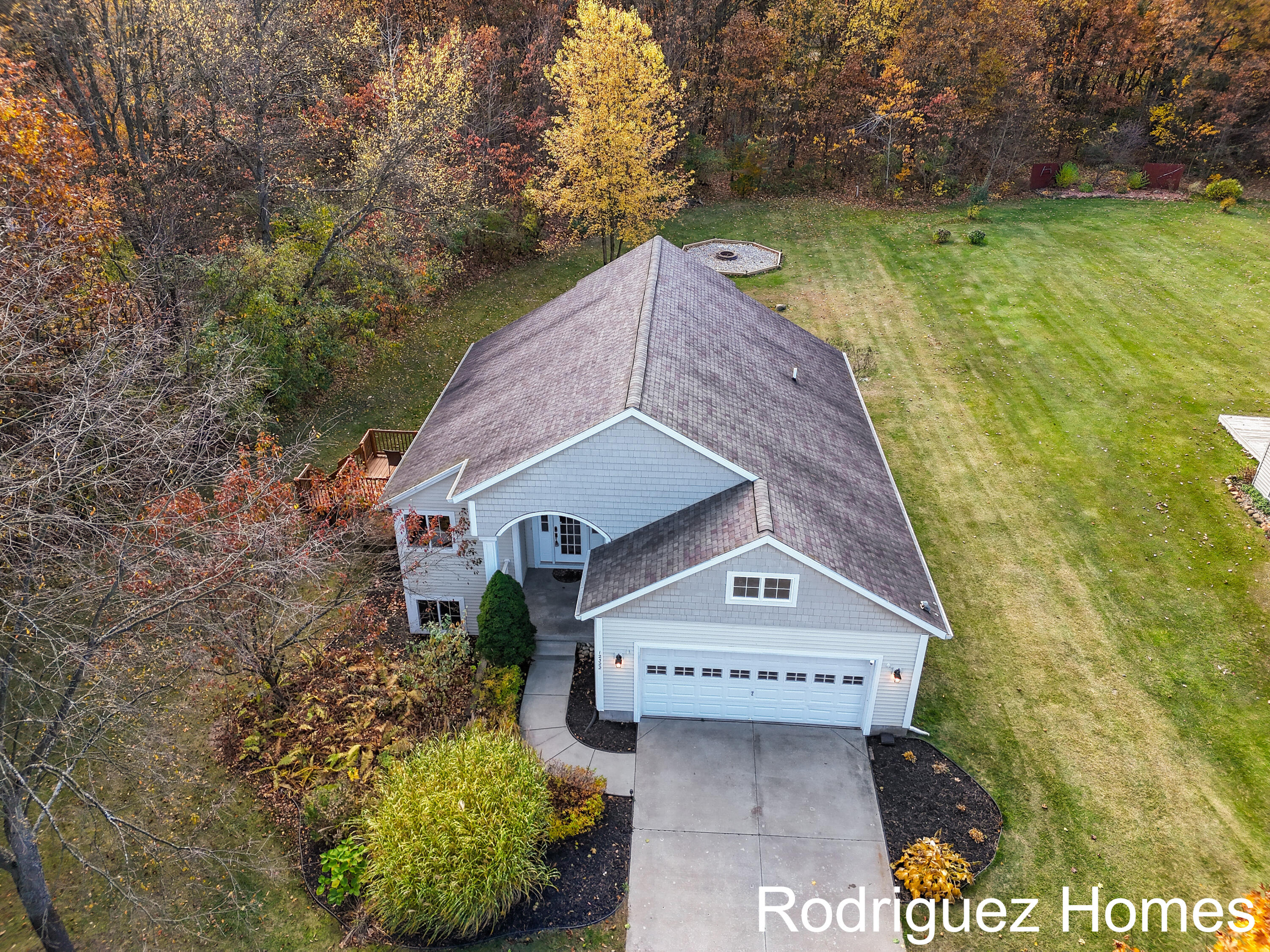 12322 Holmden Drive NE