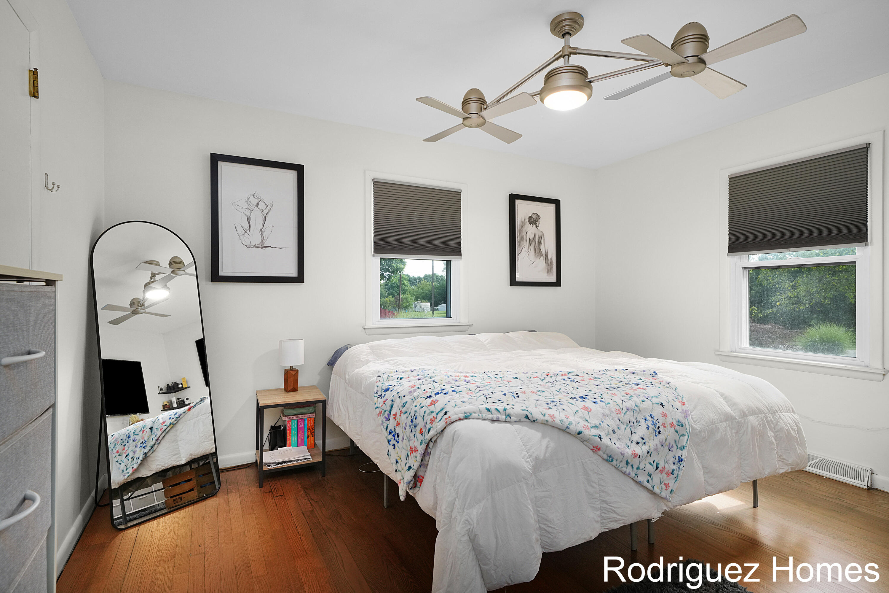 3815 Benjamin Avenue NE