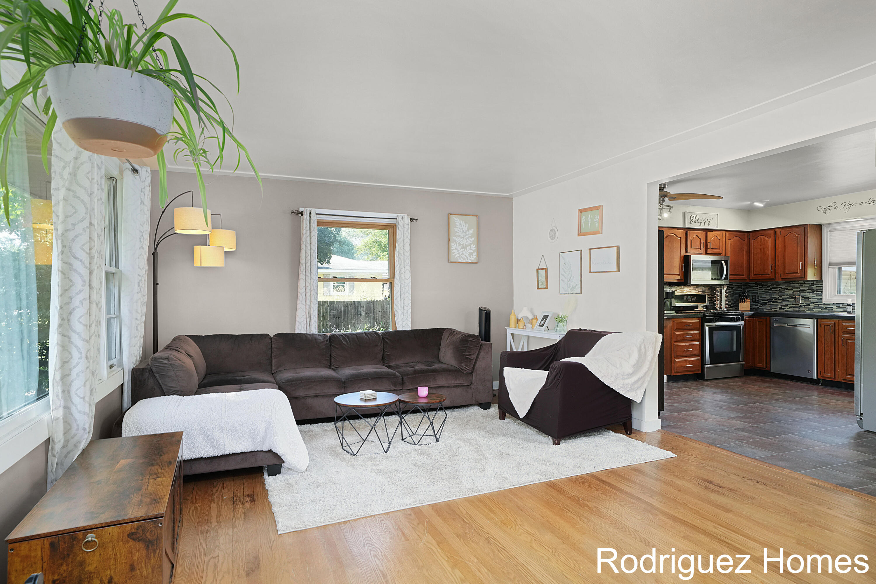 3815 Benjamin Avenue NE