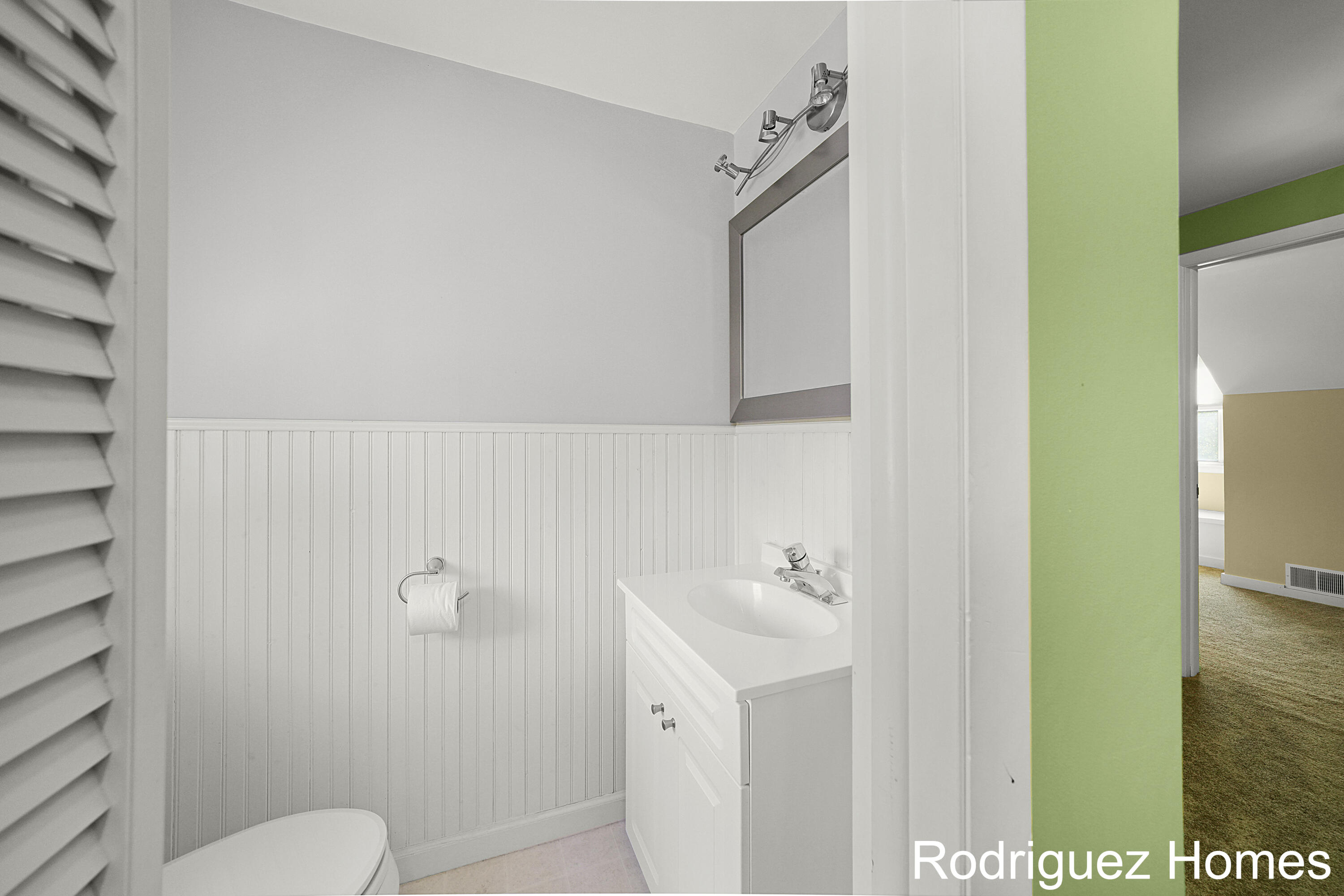 3815 Benjamin Avenue NE