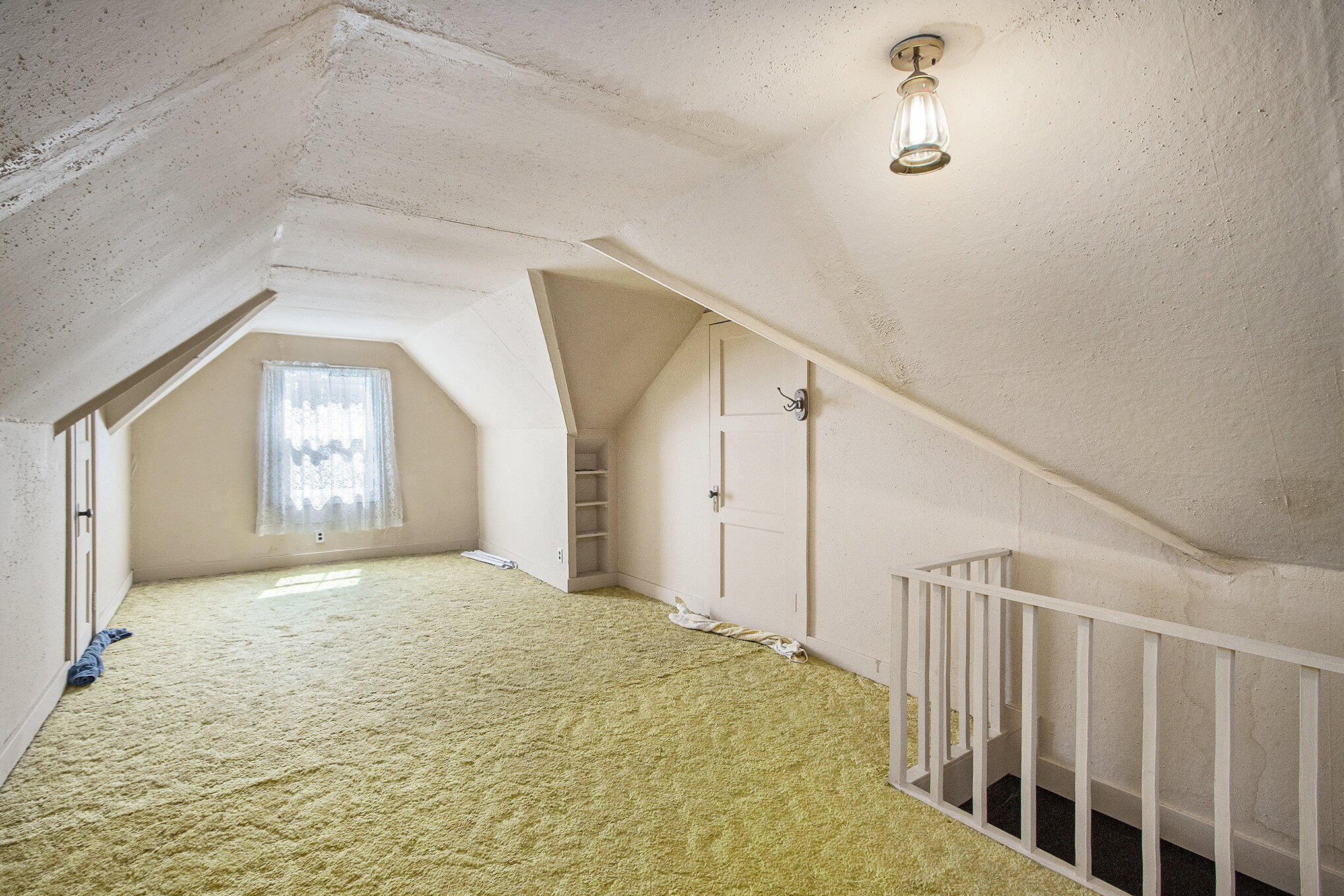 19 La Vista Boulevard N