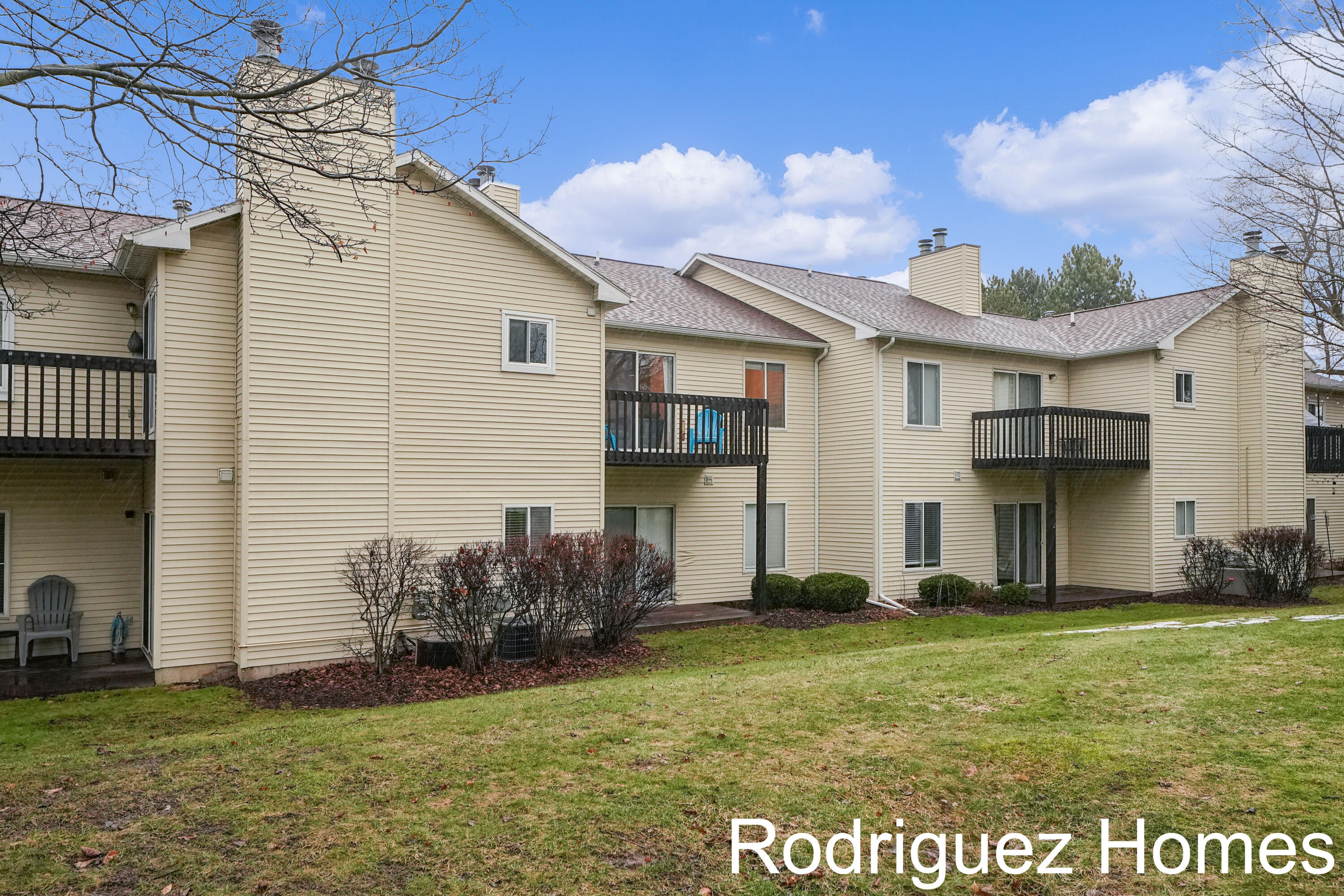 3168 Windcrest Drive NE