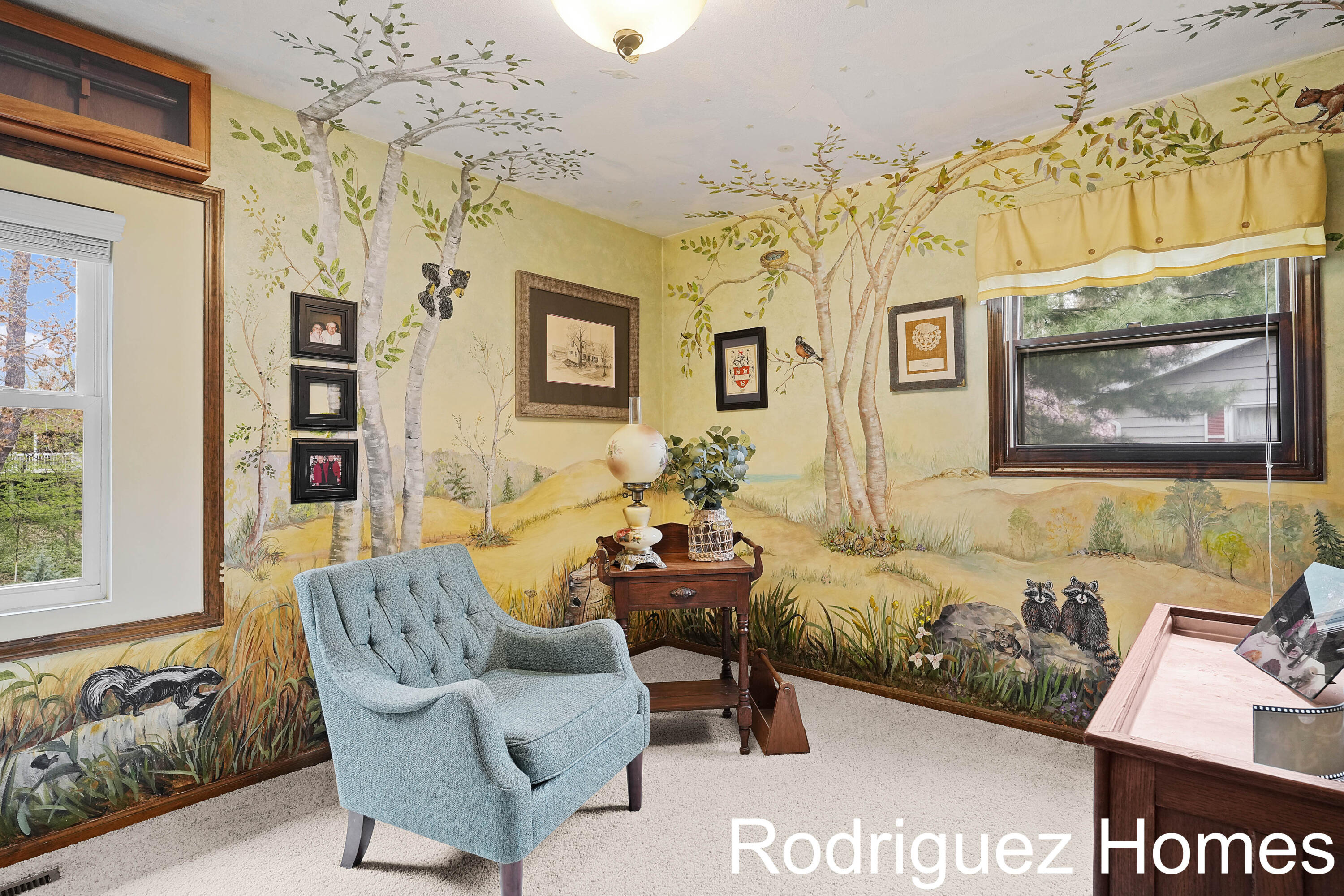 6895 Pinebrook Drive