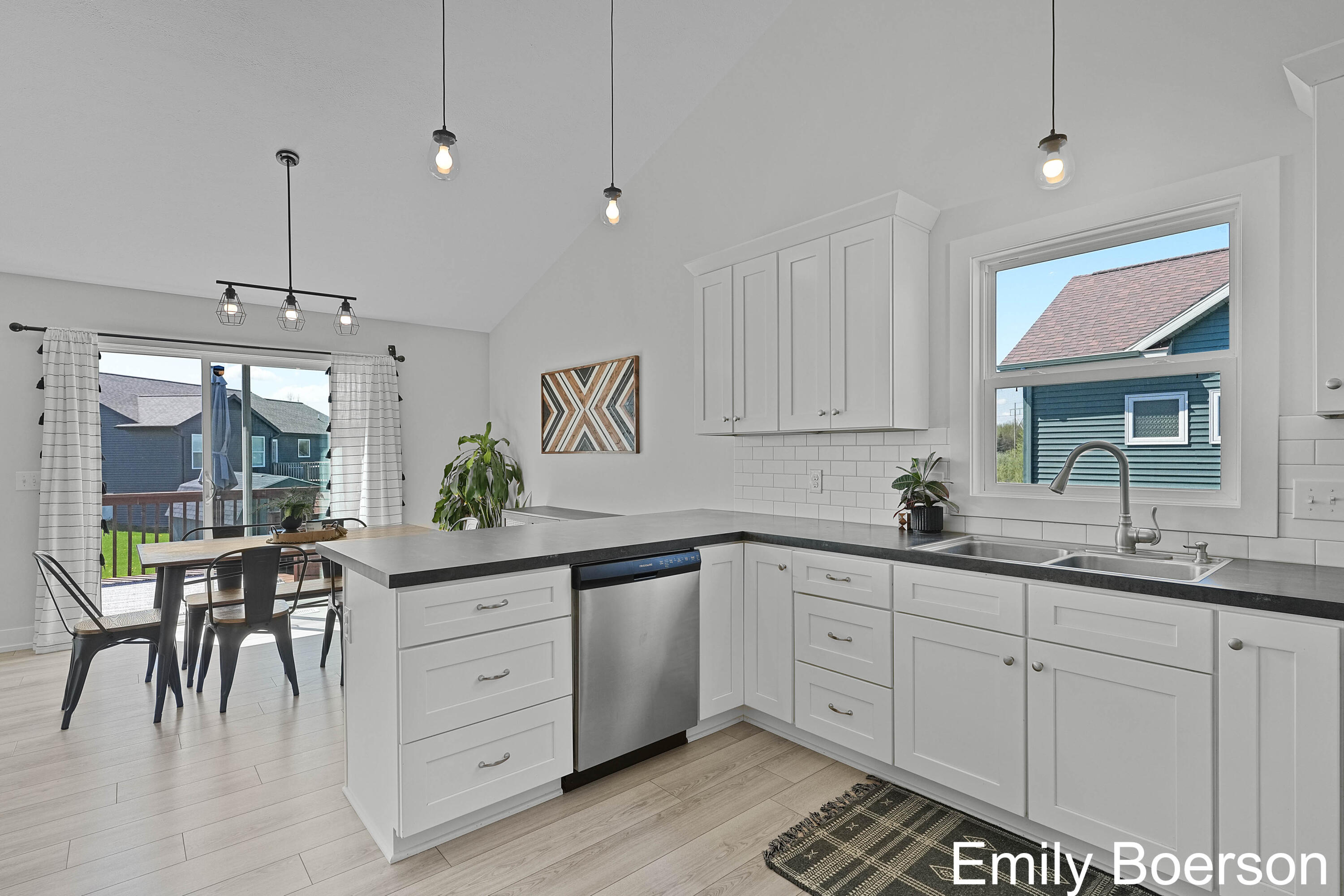 10535 Richfield Lane