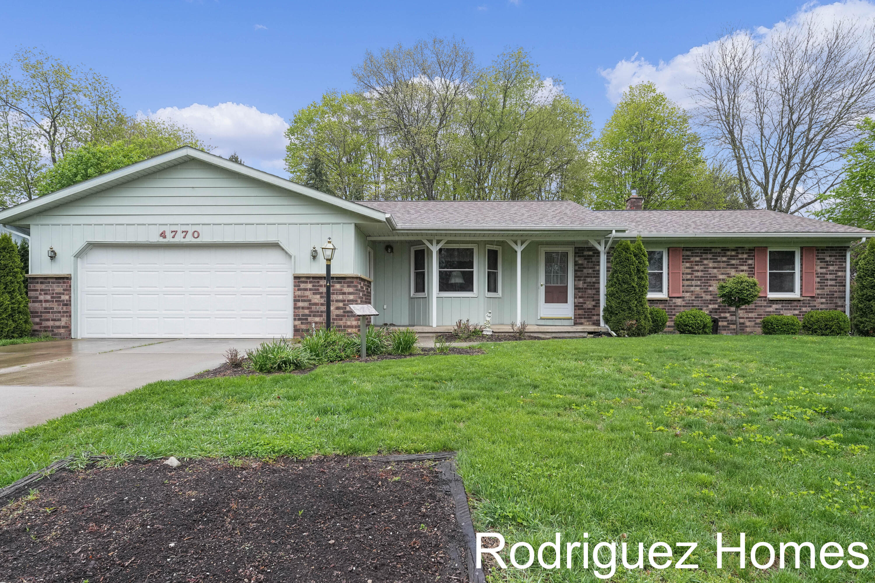 4770 Sheri Lynn Drive SW