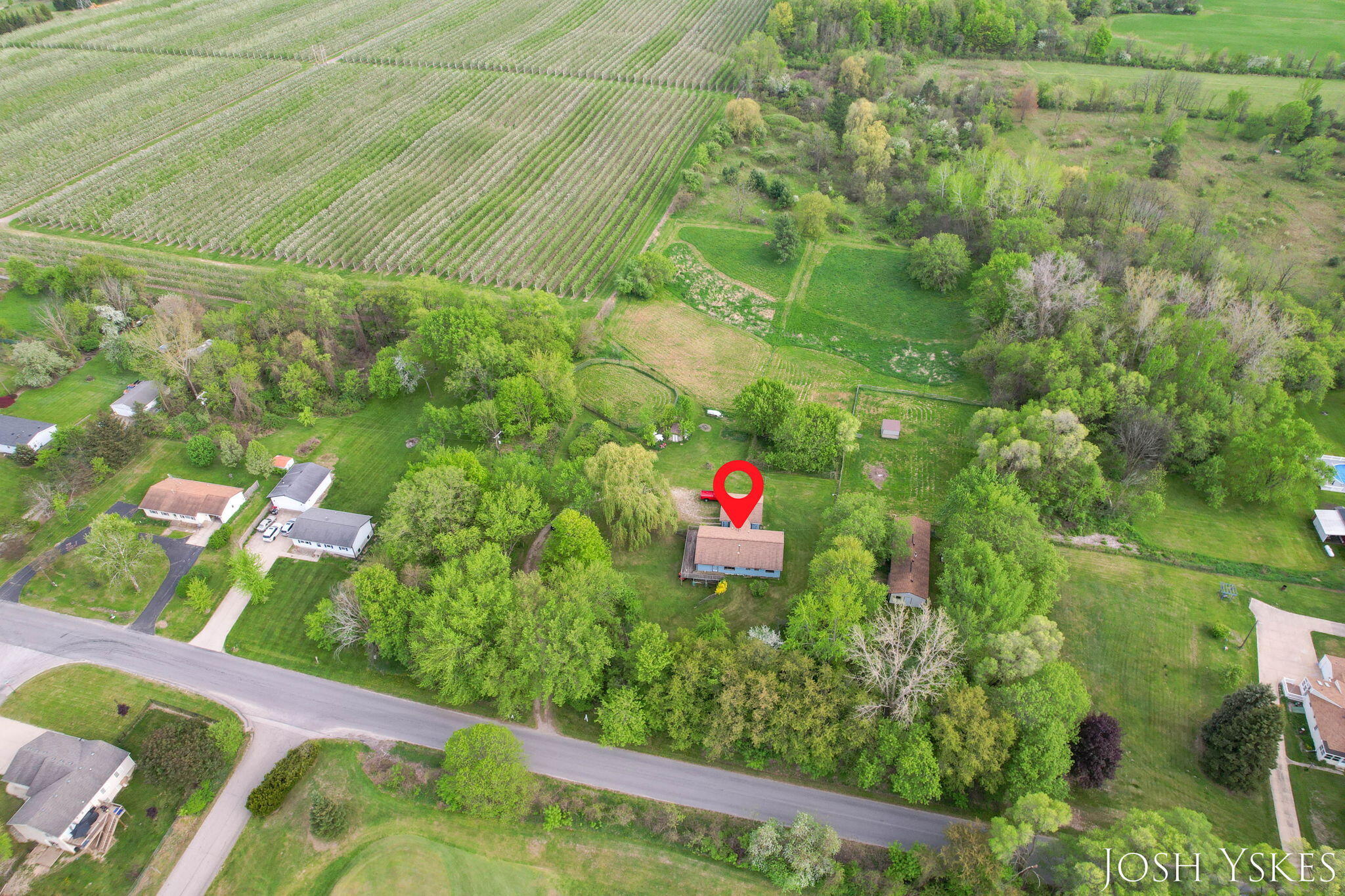 160 Broman Street NE