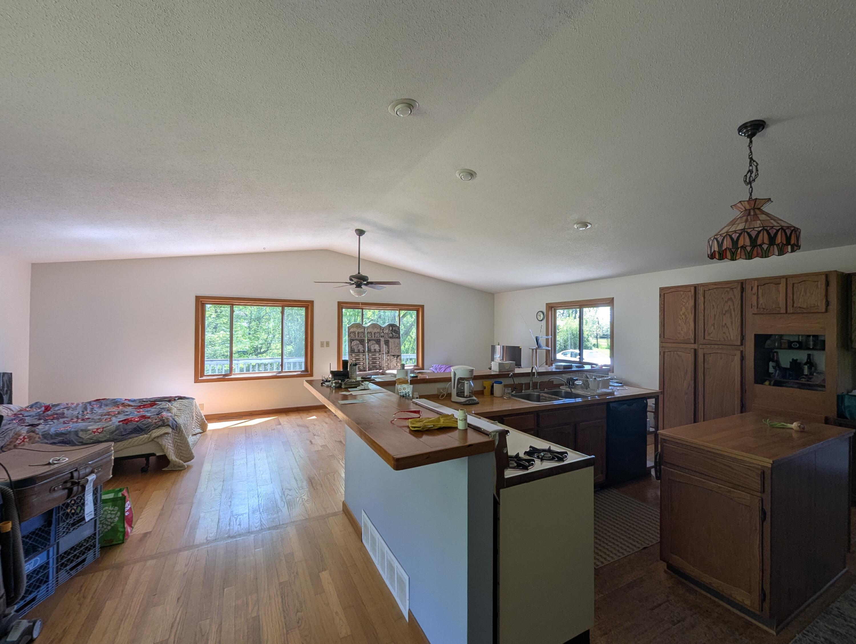 160 Broman Street NE