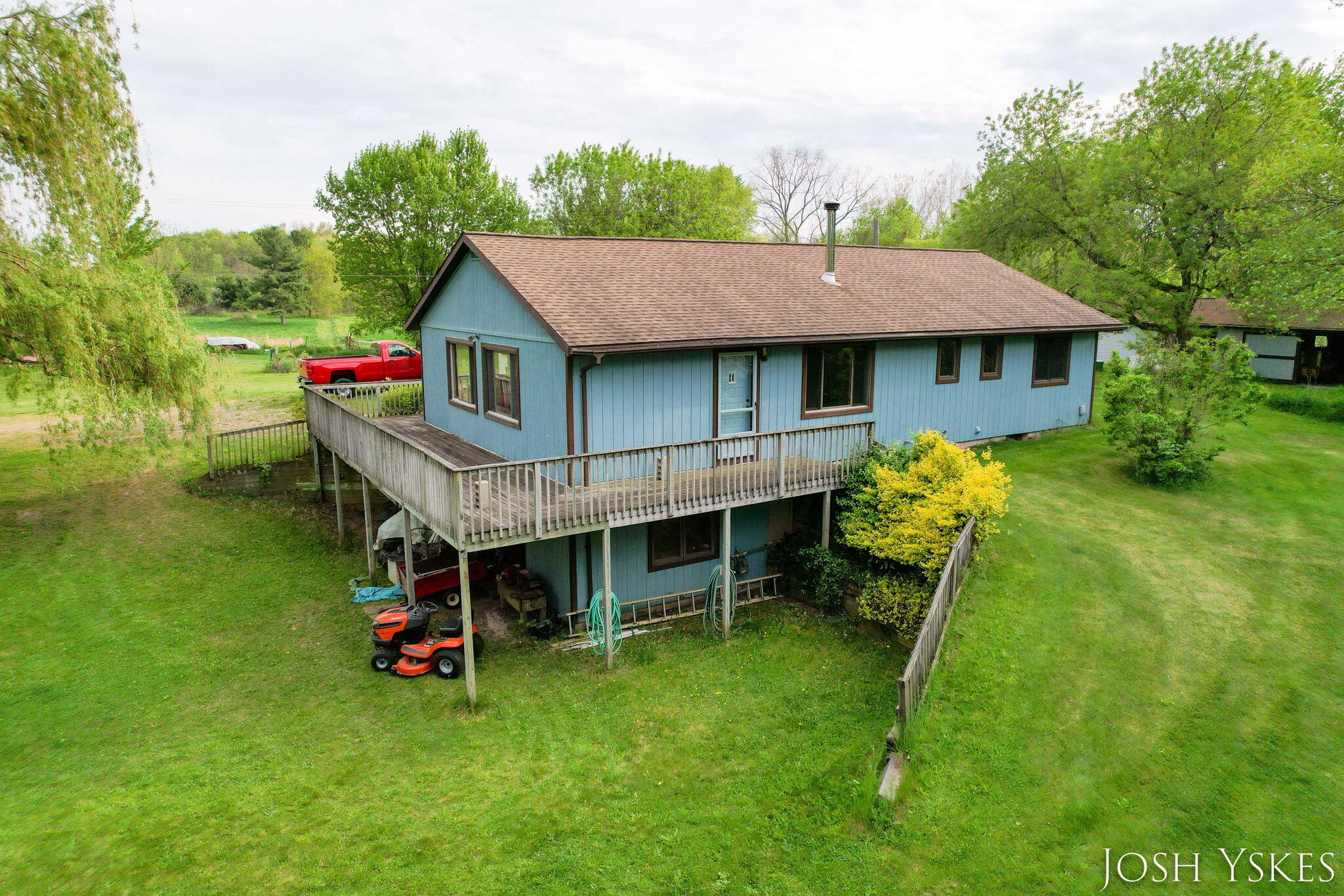 160 Broman Street NE