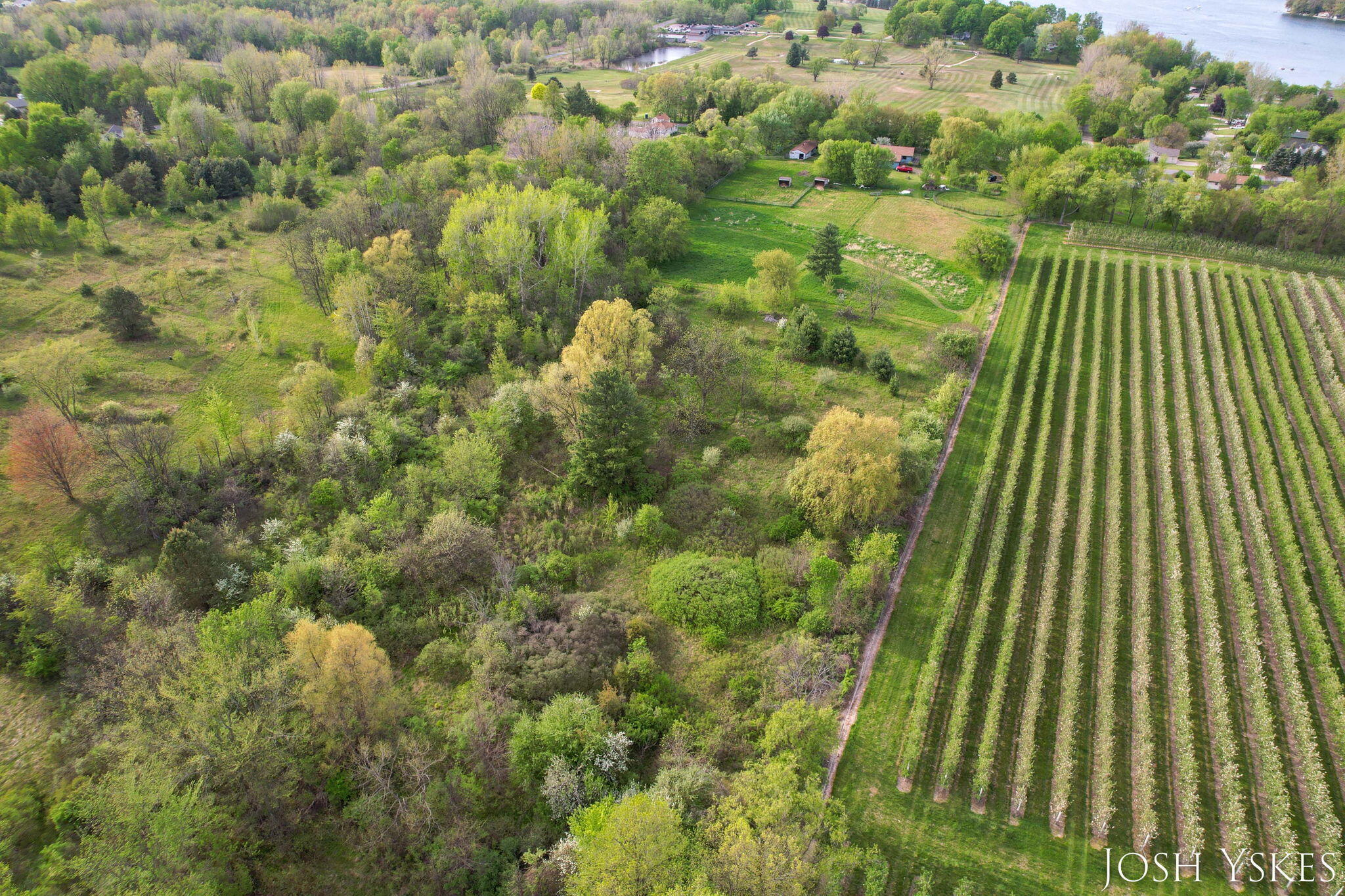 160 Broman Street NE