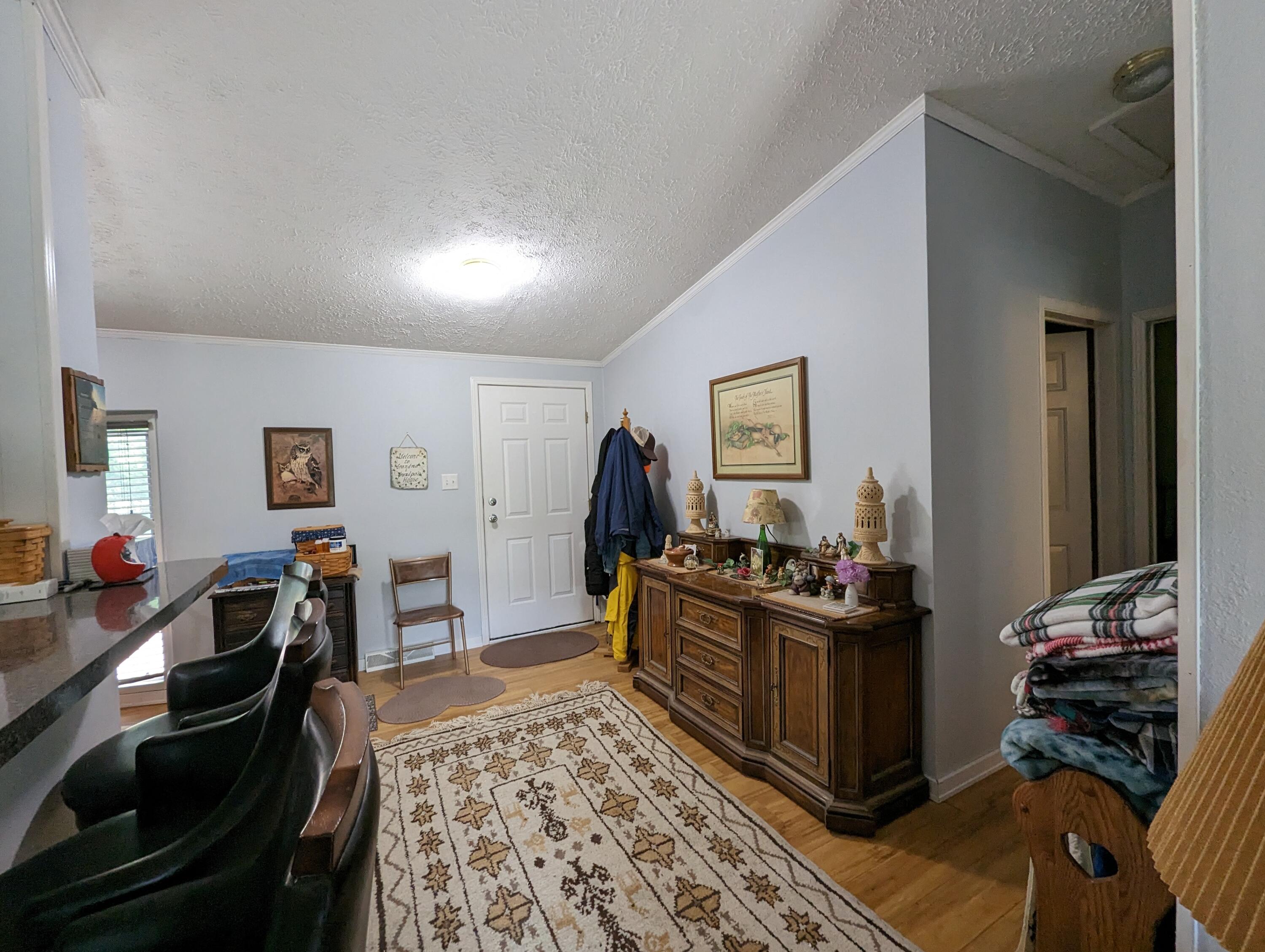 7976 10 Mile Road NE