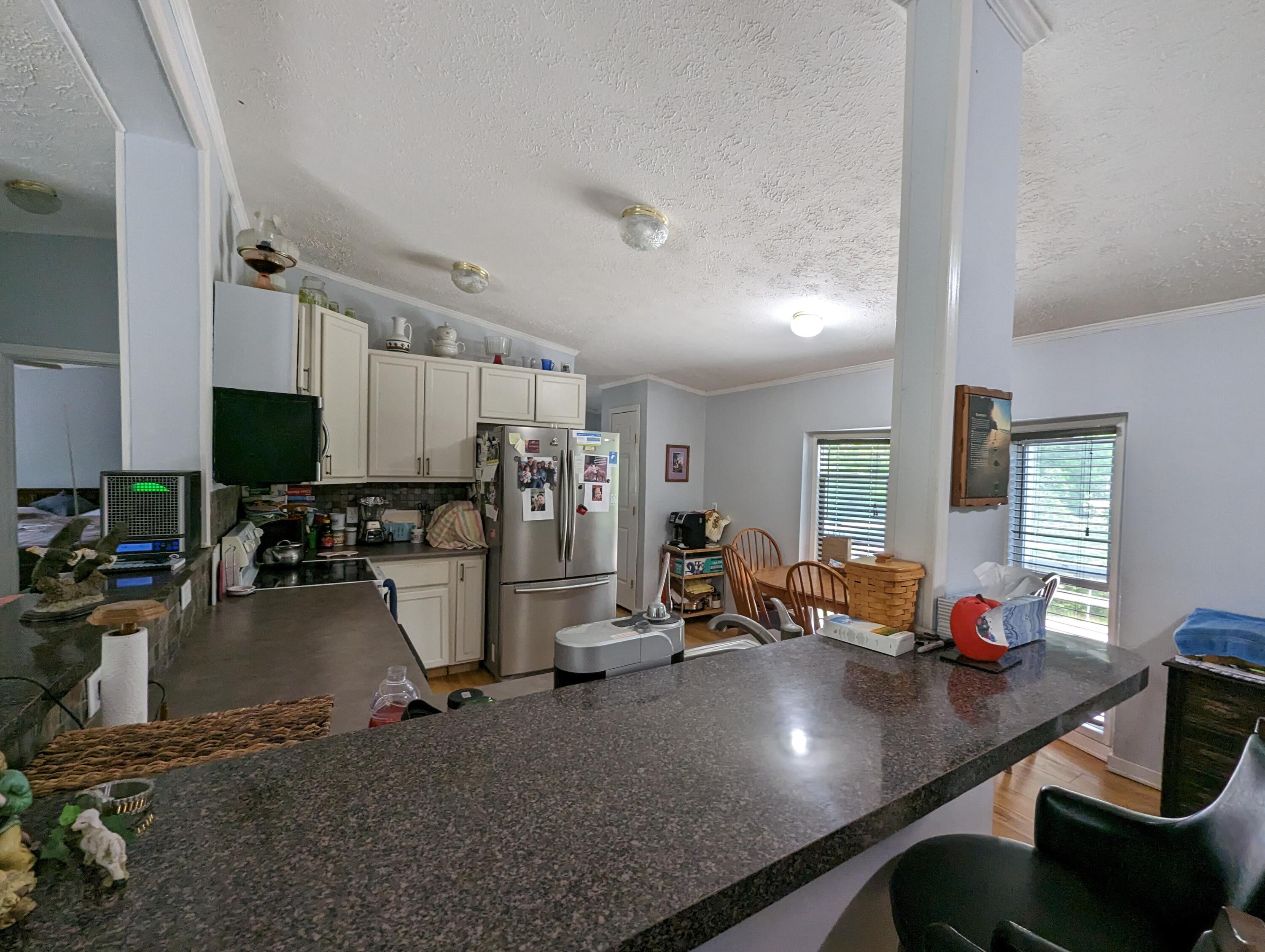 7976 10 Mile Road NE