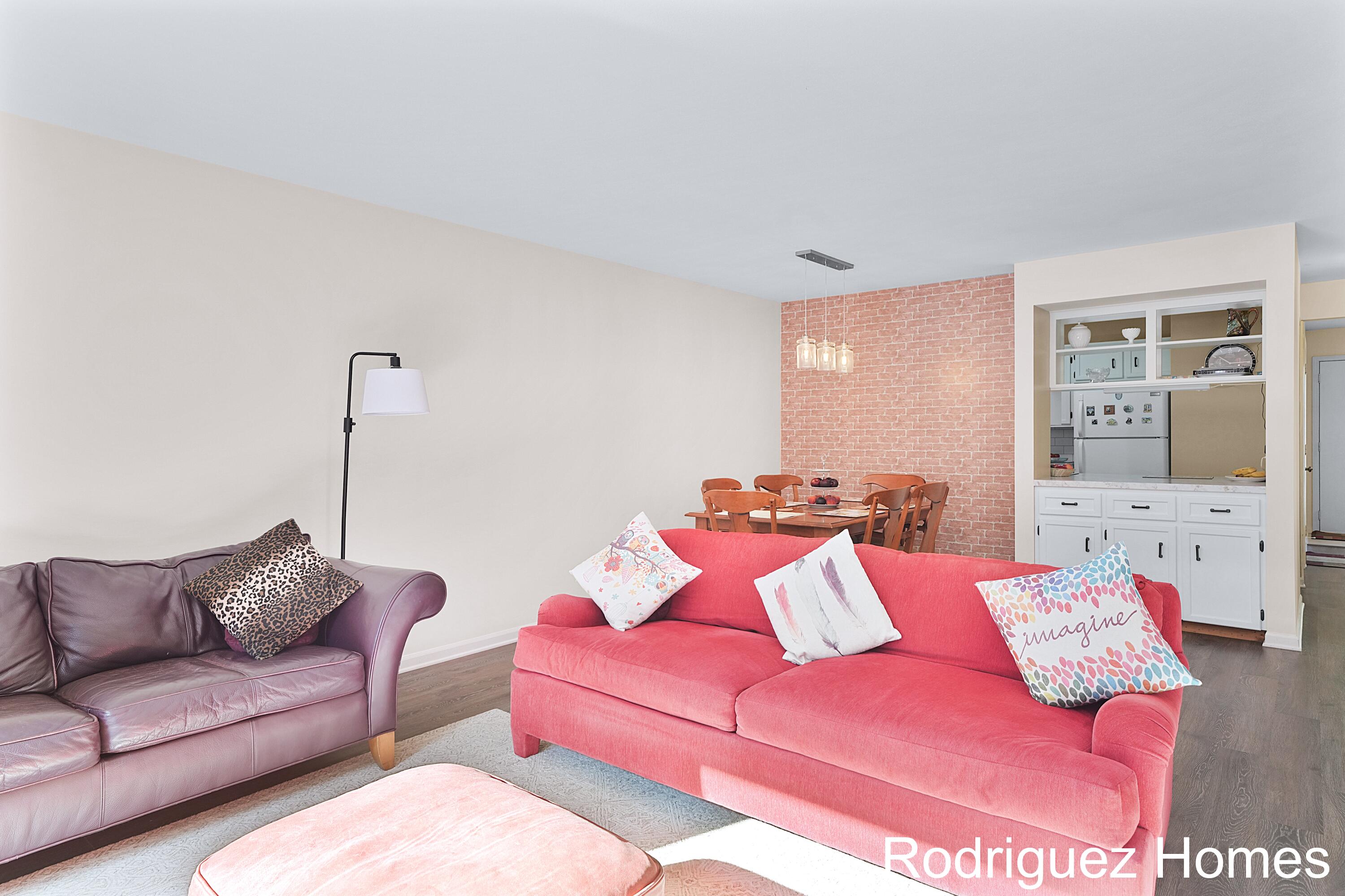 2106 Cranbrook Drive NE