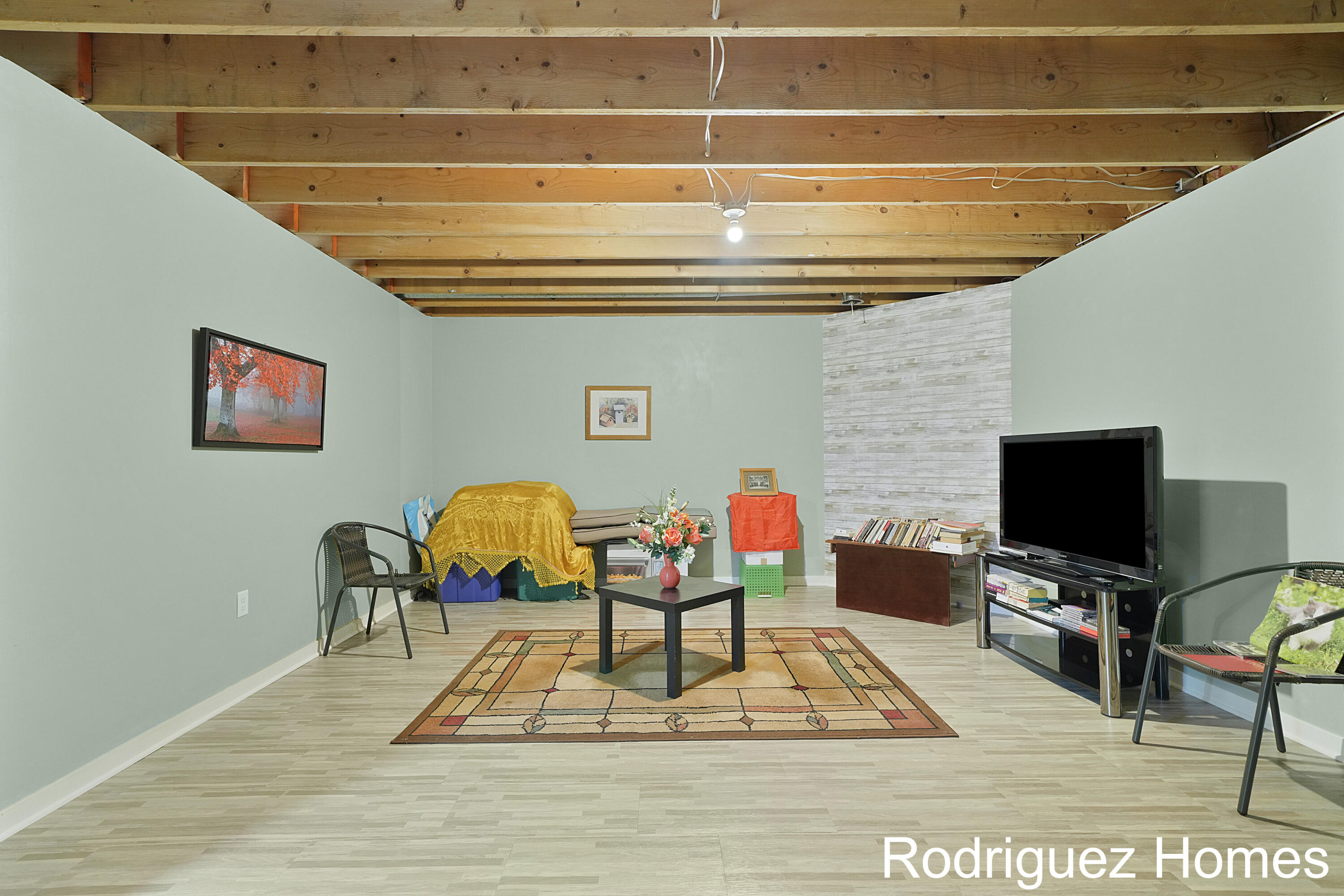 2106 Cranbrook Drive NE