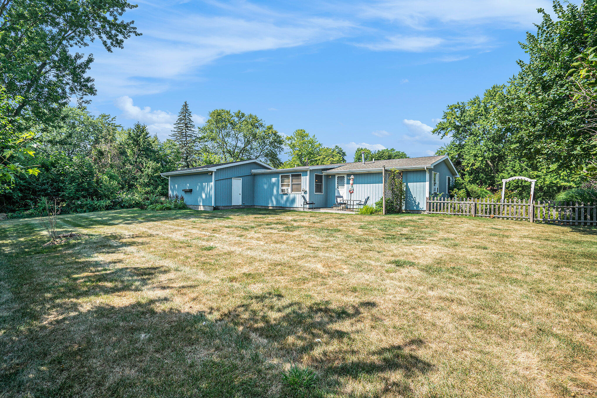 548 Parkside Avenue NW