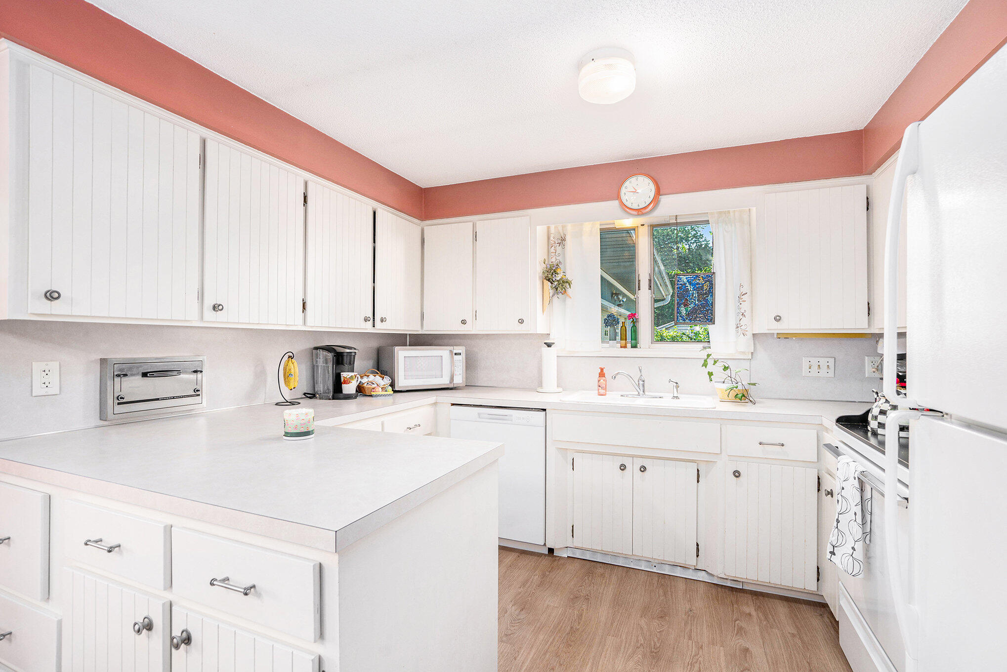 548 Parkside Avenue NW