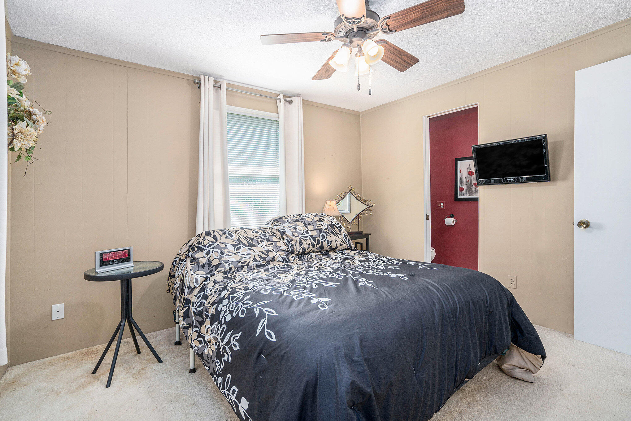 548 Parkside Avenue NW