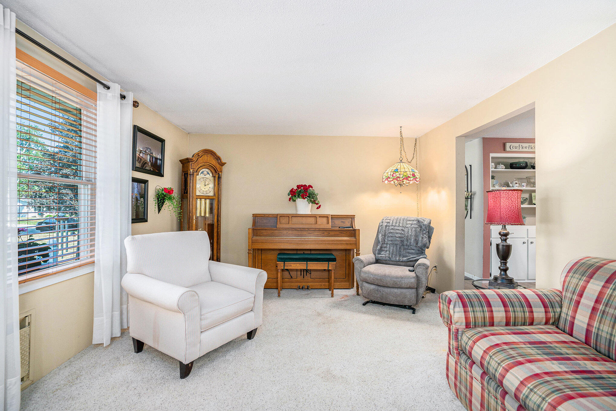 548 Parkside Avenue NW