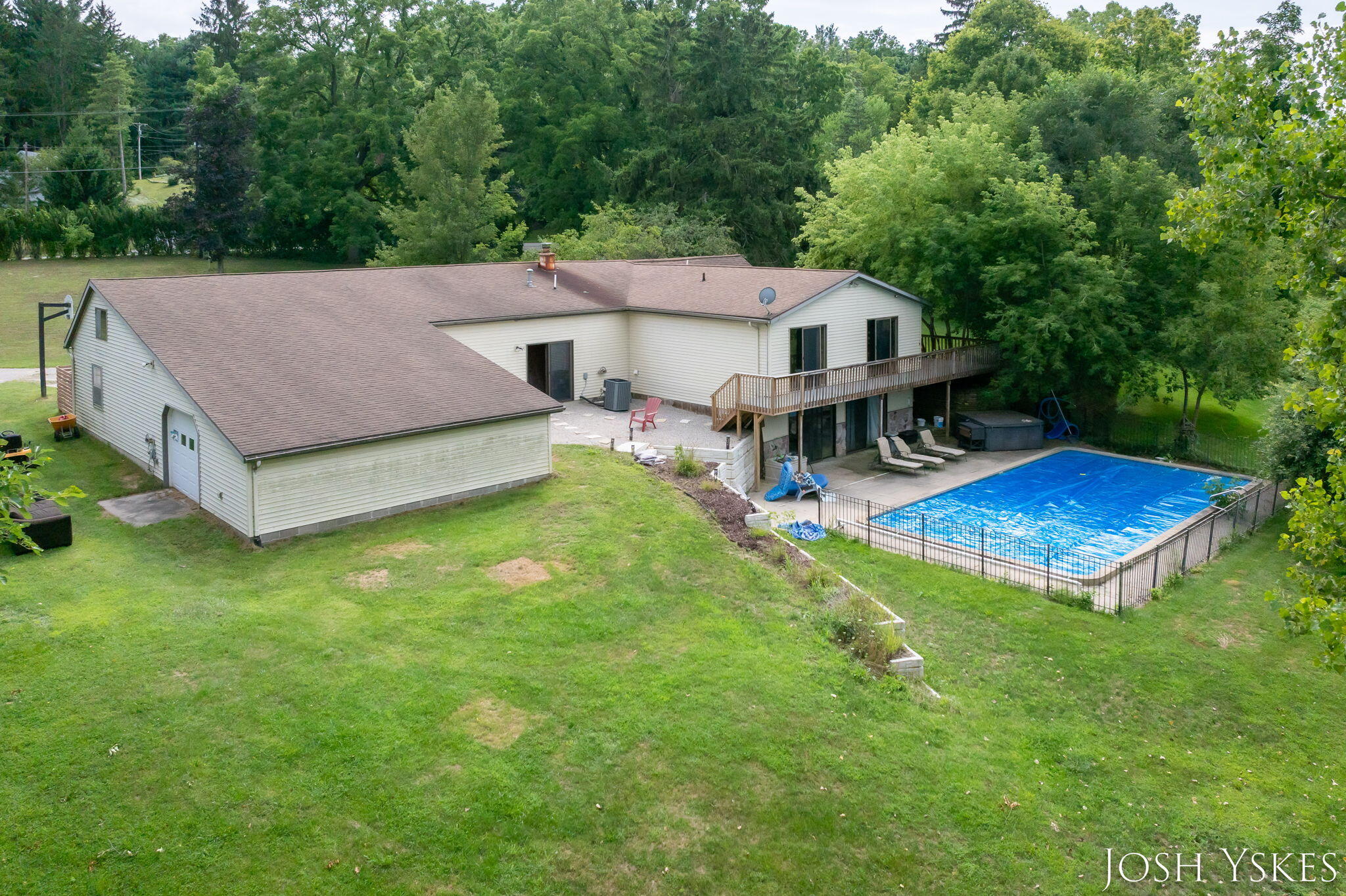 5855 Grand River Drive NE