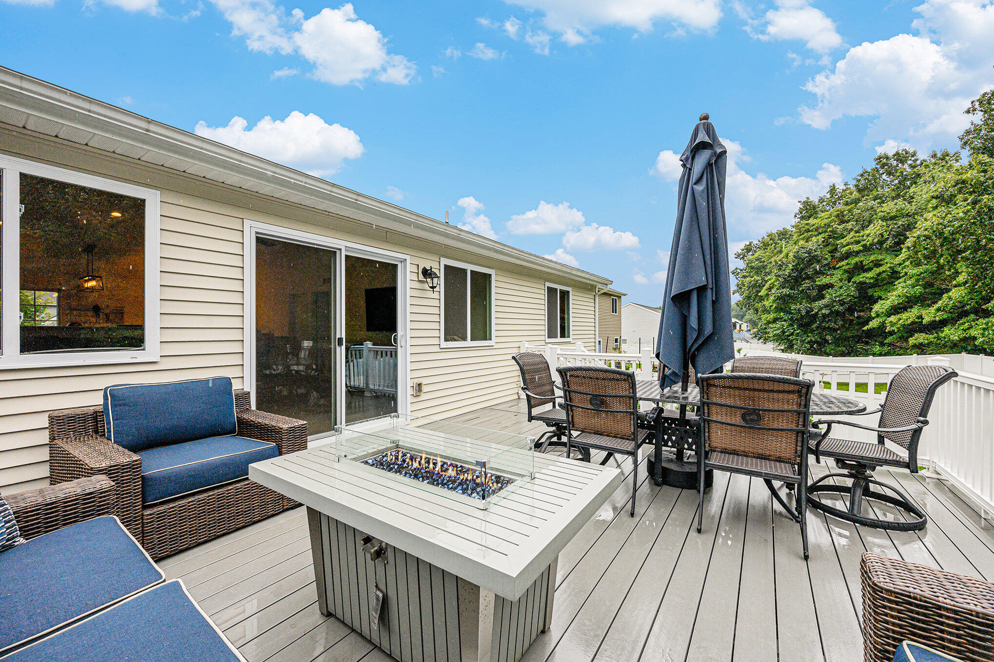 58642 Blue Stem Circle