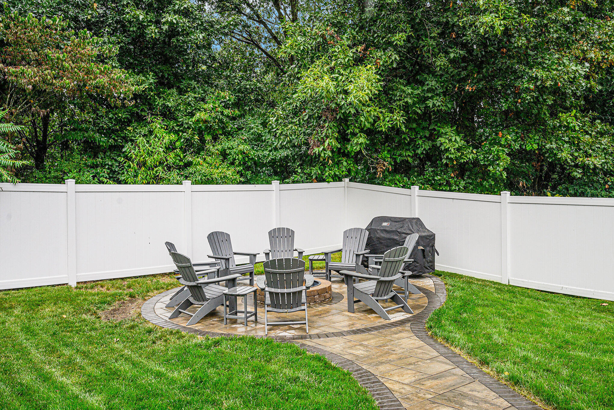 58642 Blue Stem Circle