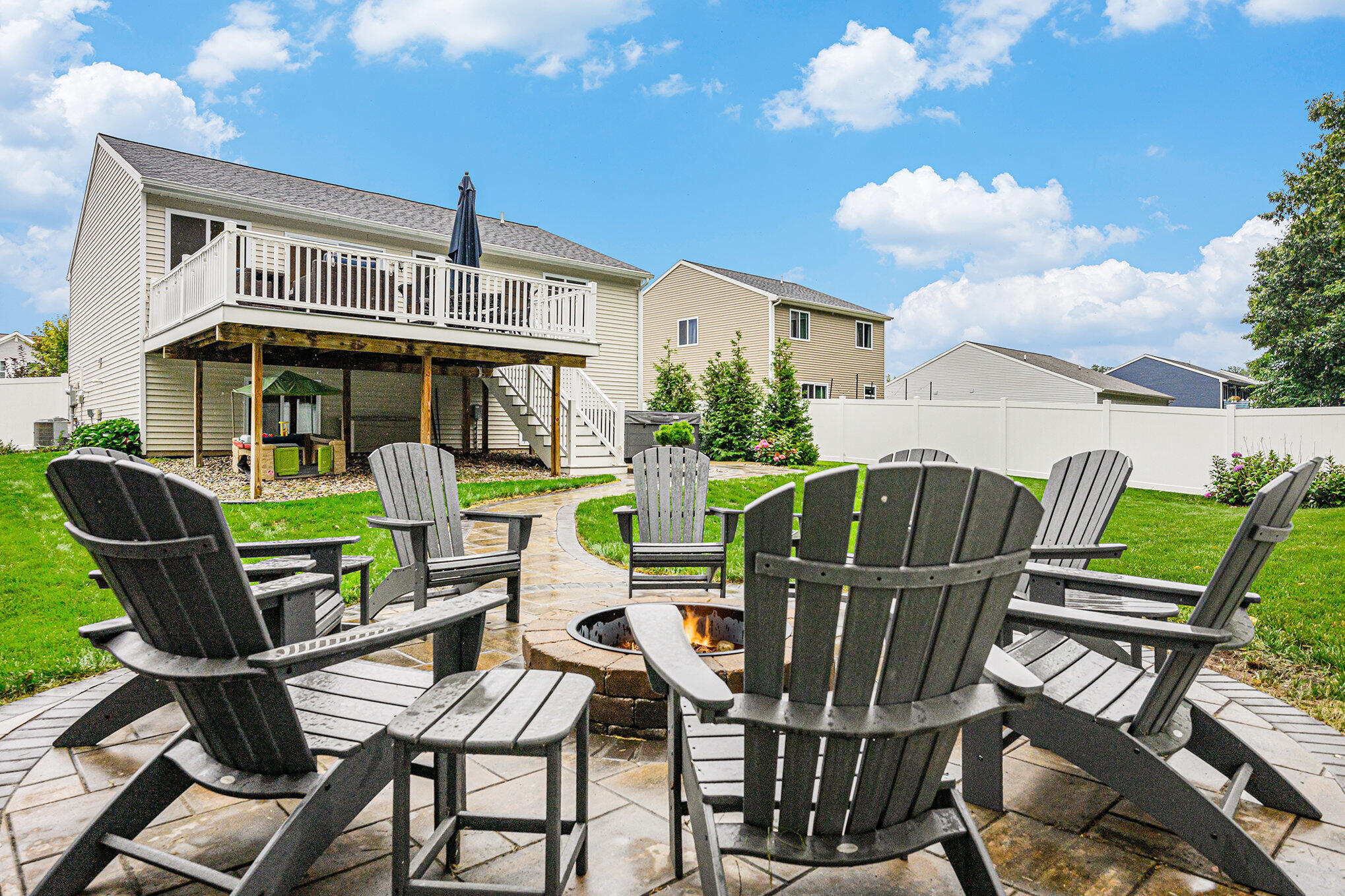 58642 Blue Stem Circle