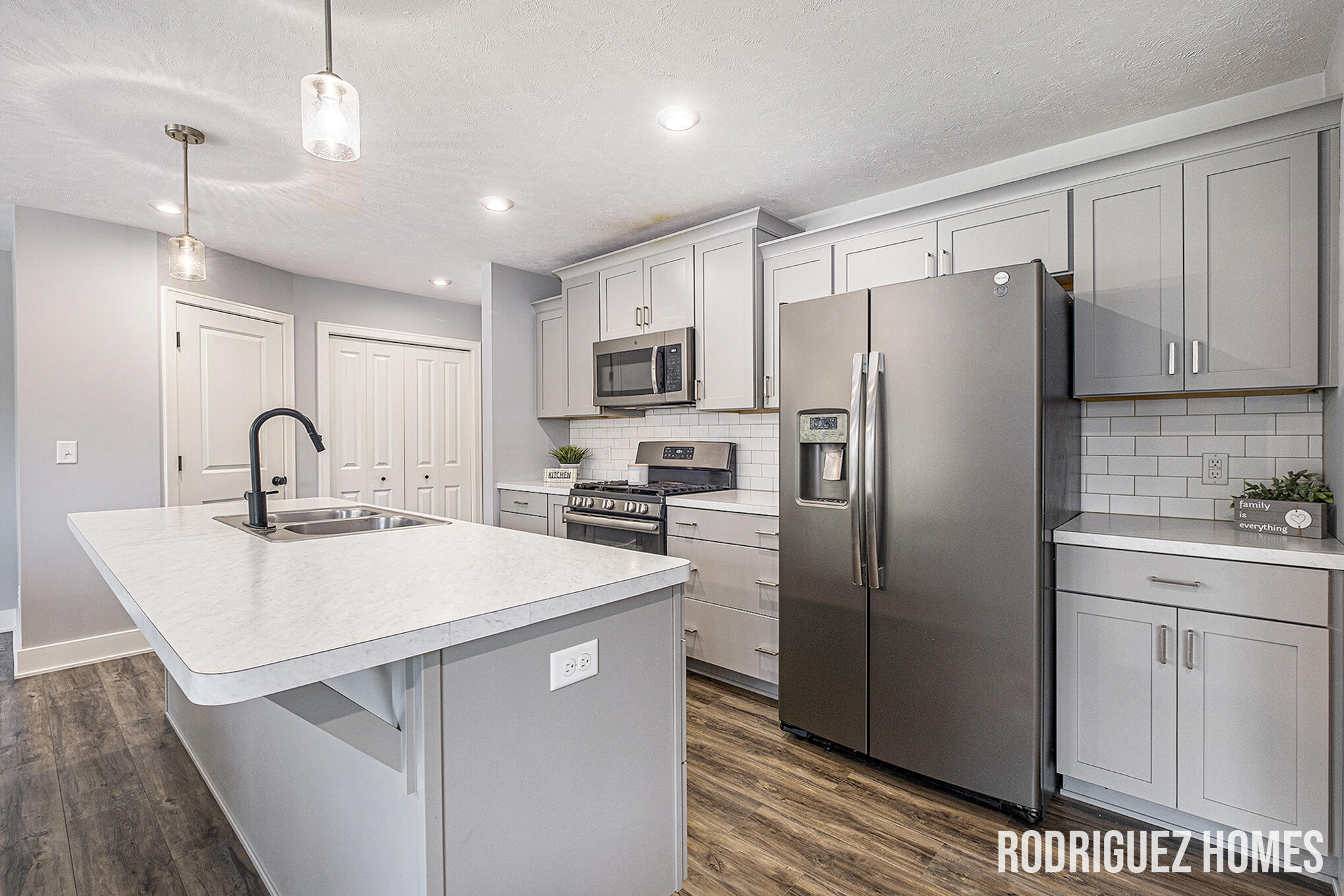 7857 High Knoll Drive