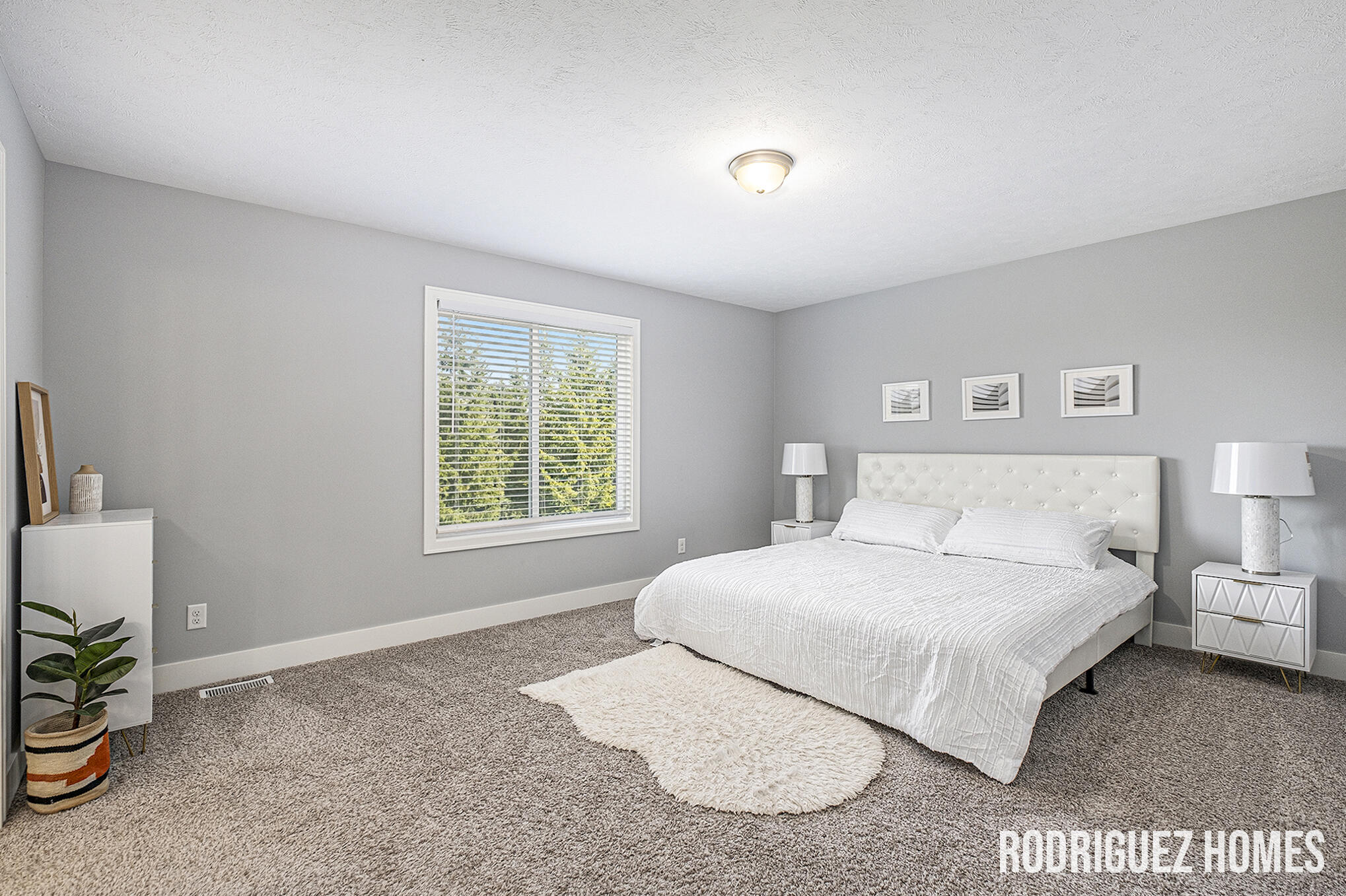 7857 High Knoll Drive