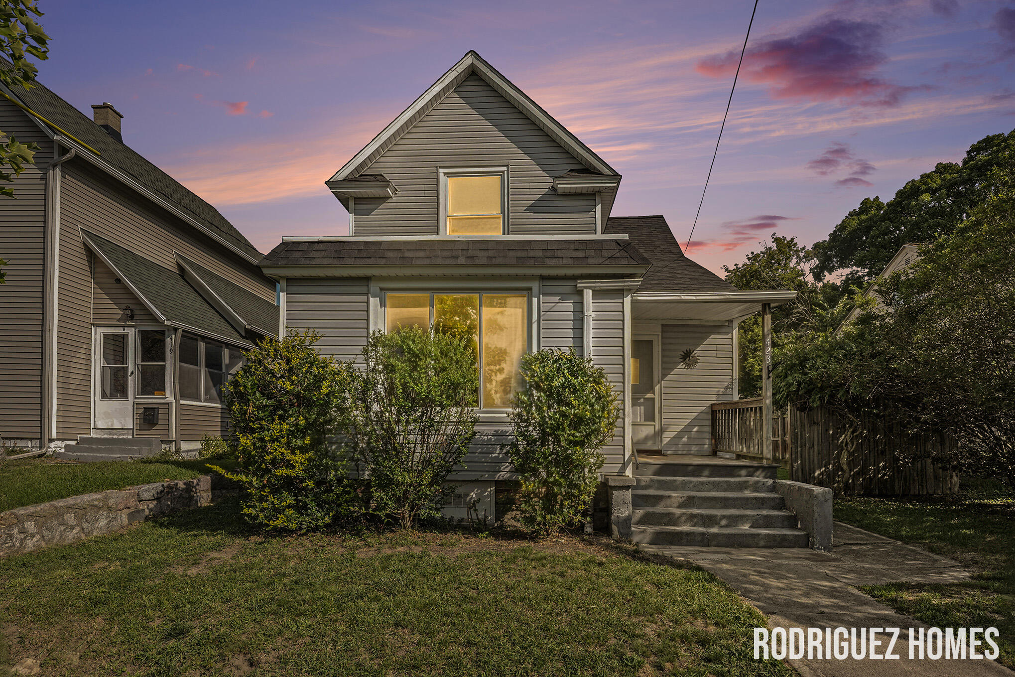423 Shirley Street NE