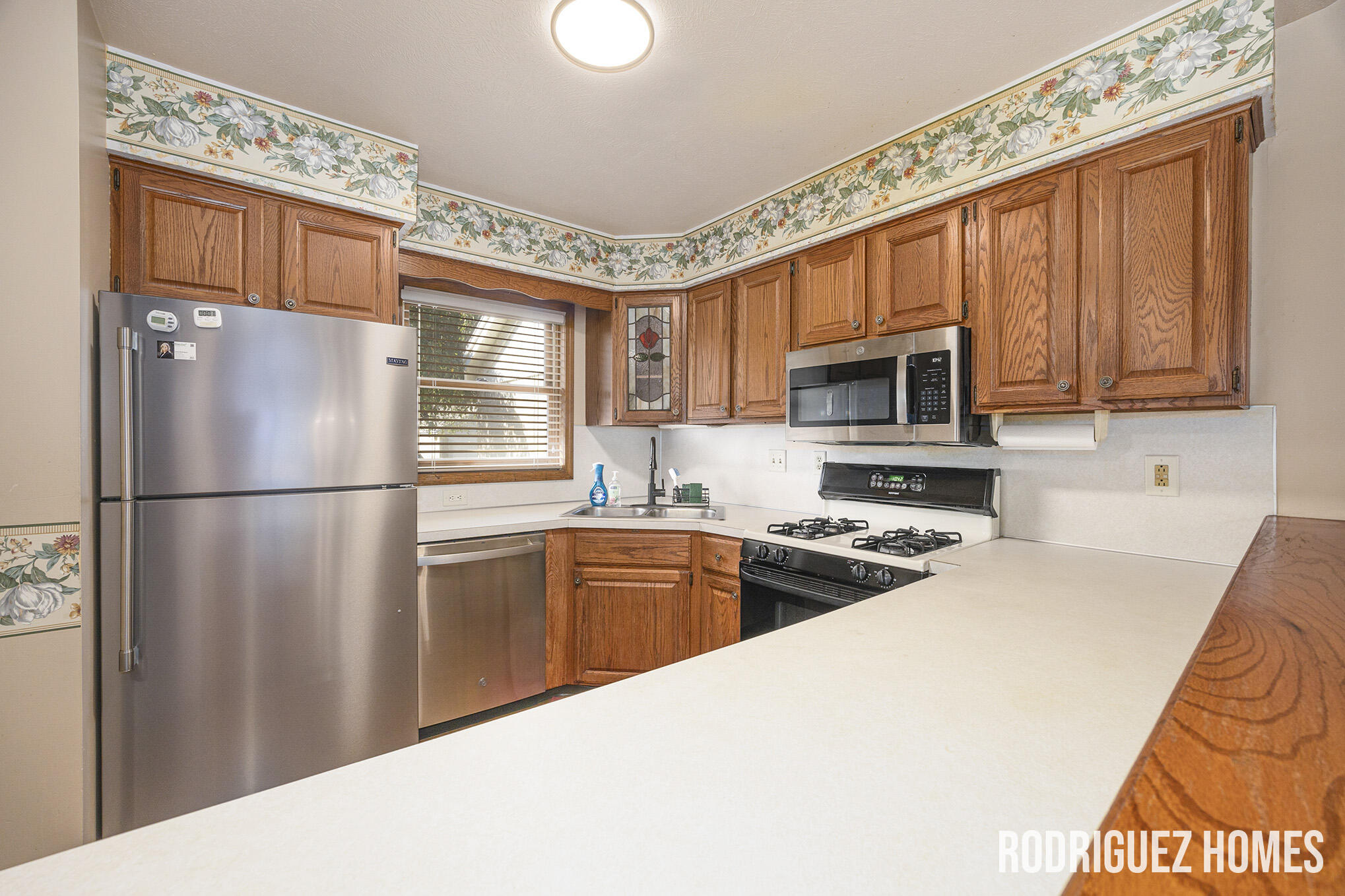 46 Skyline Circle Circle NW