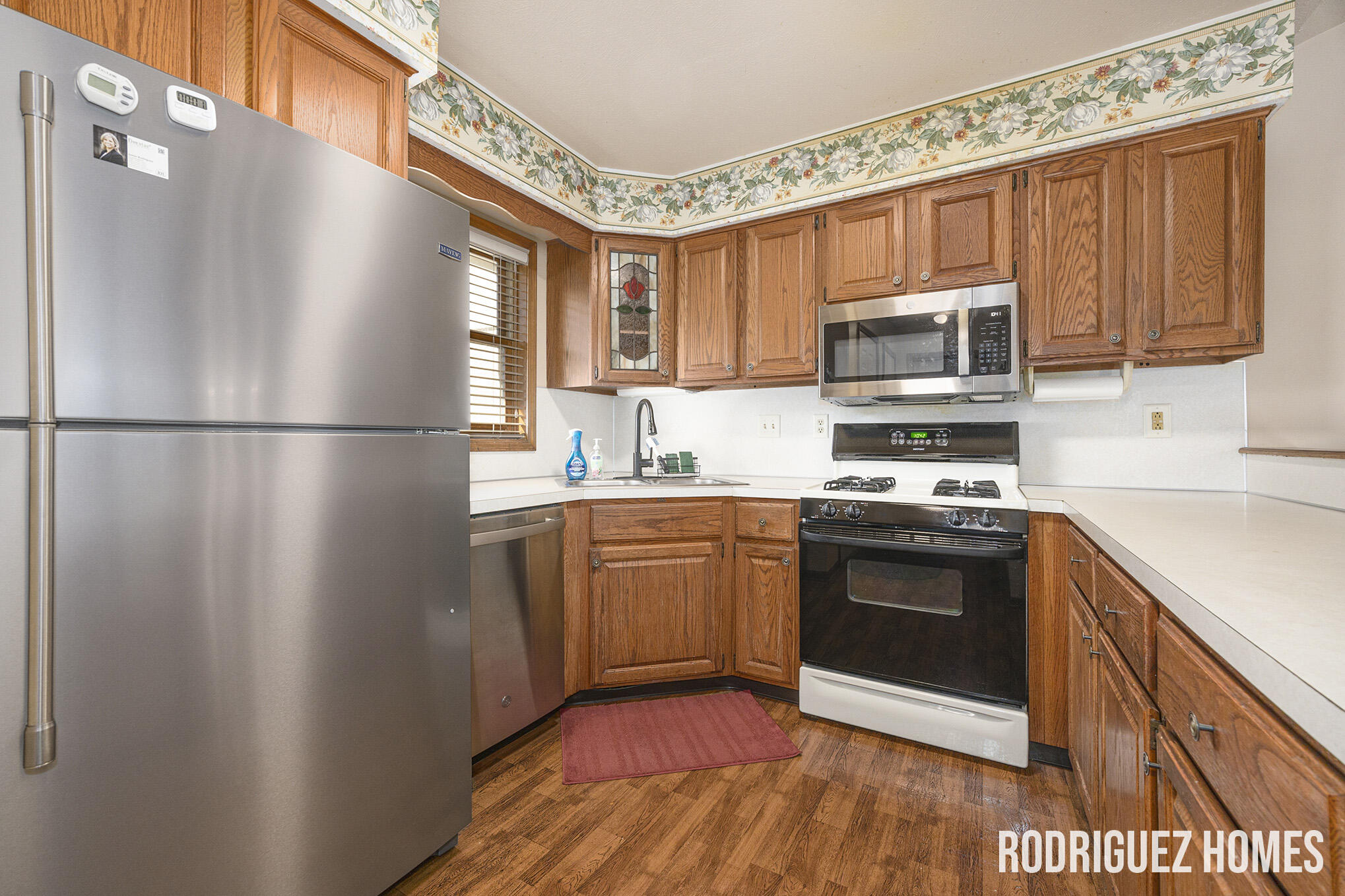 46 Skyline Circle Circle NW