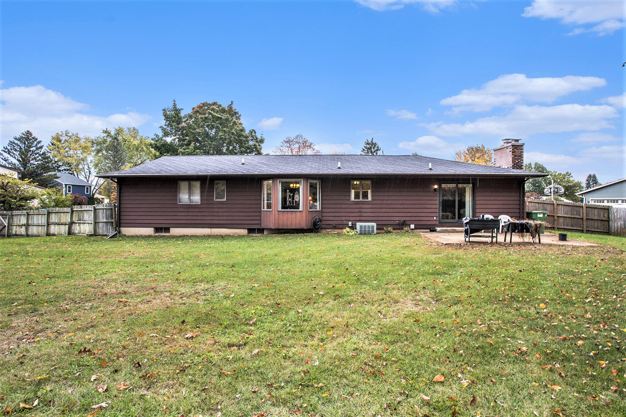 118 Moonwood Trail, Battle Creek