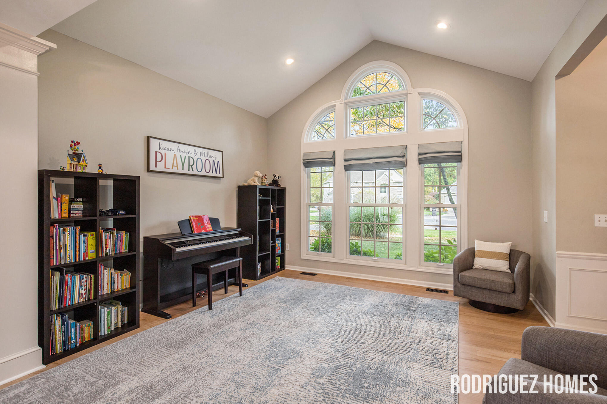 3890 Clearview Street NE