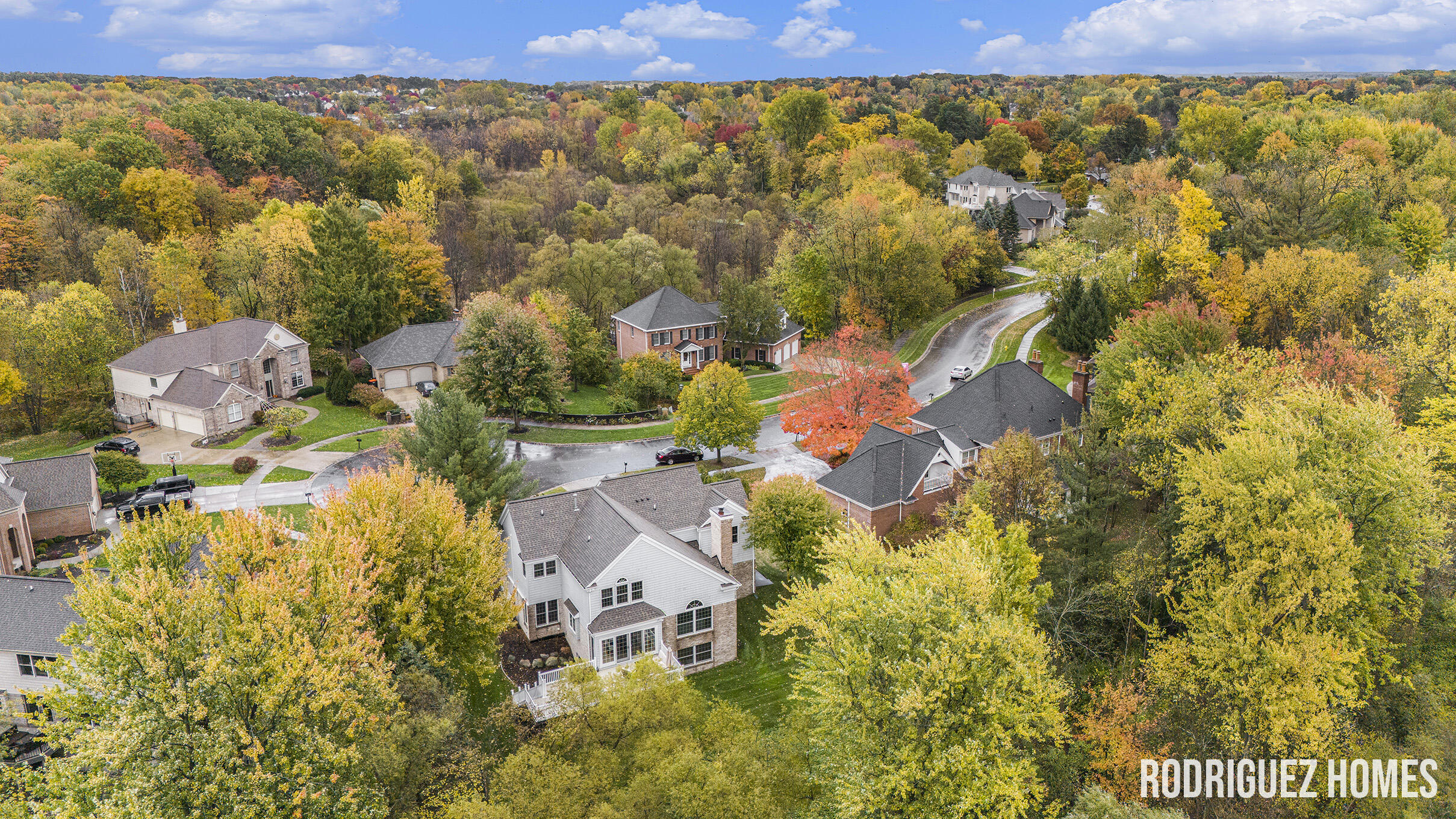 3890 Clearview Street NE