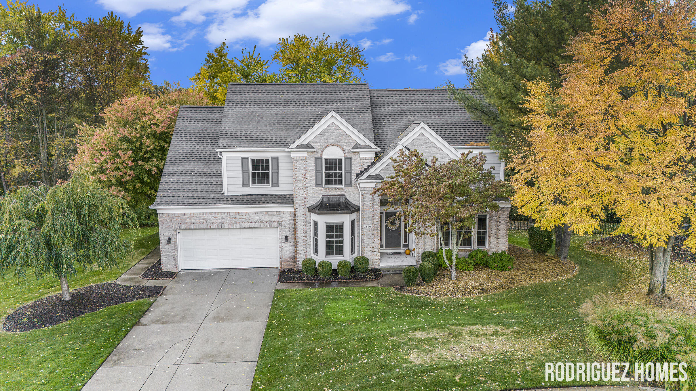 3890 Clearview Street NE