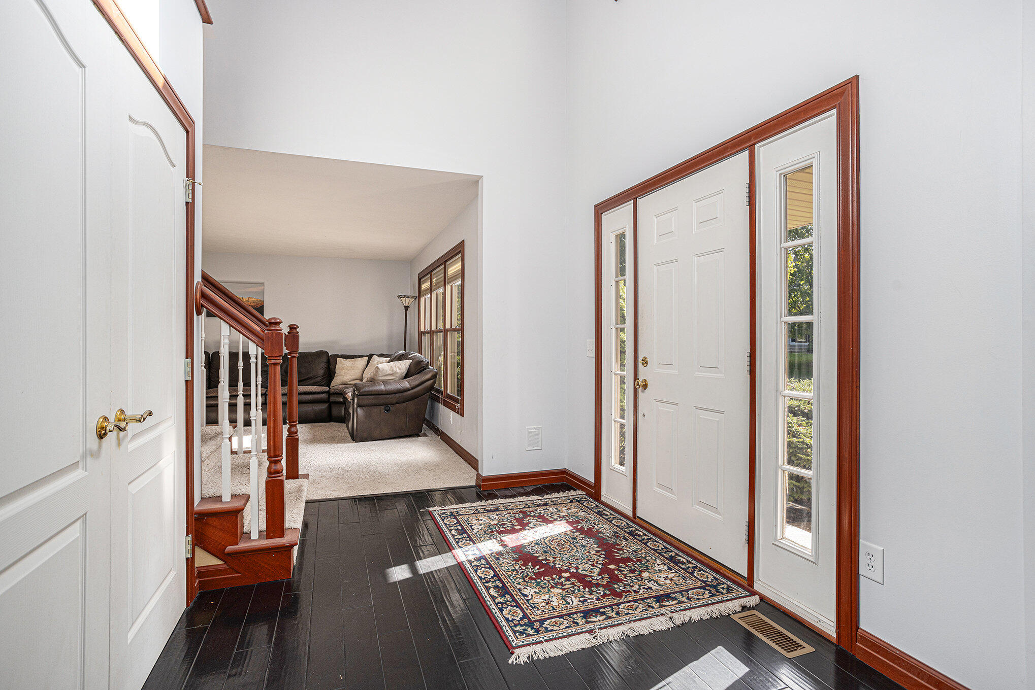 9744 Chambray Street