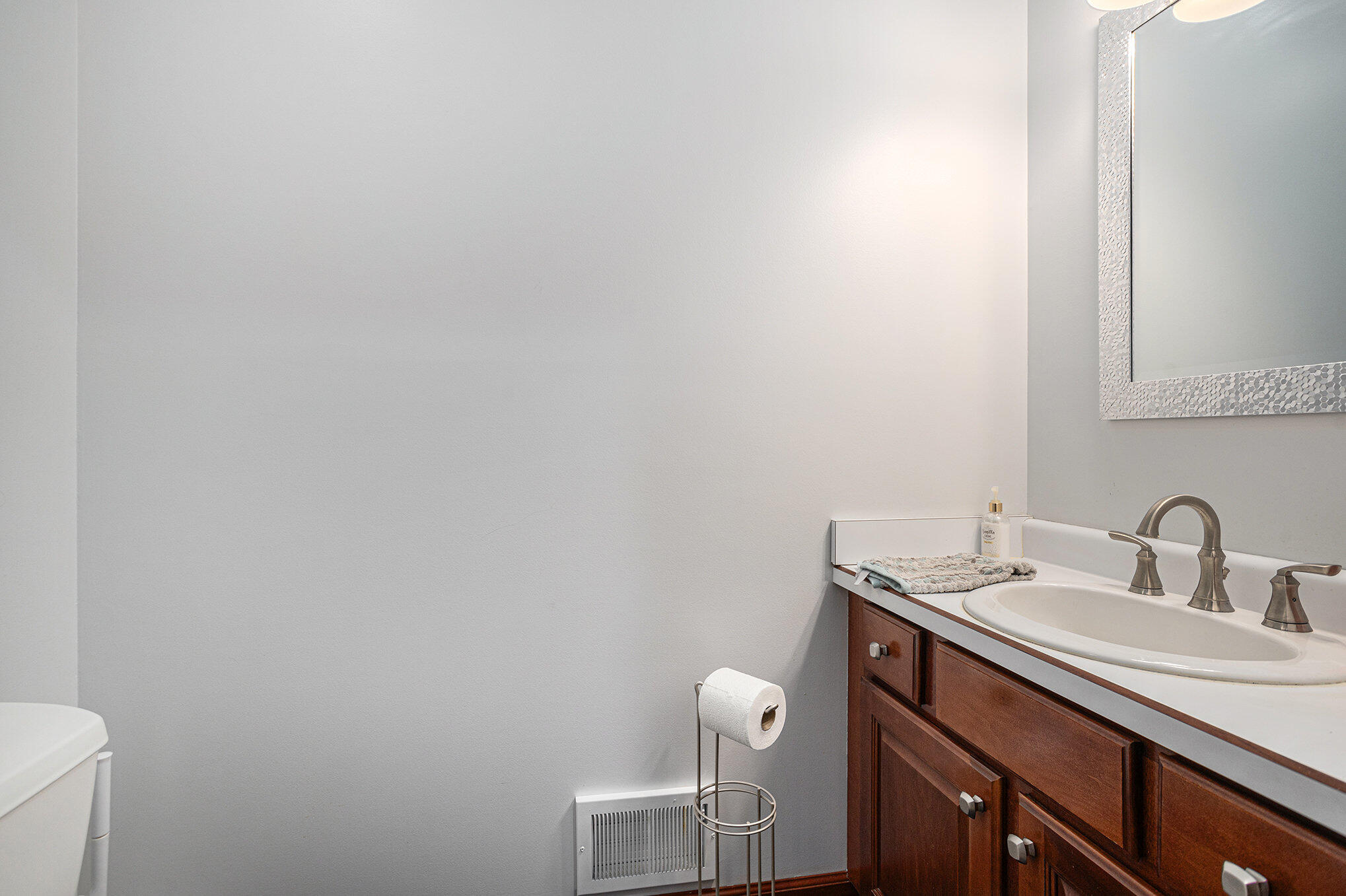 9744 Chambray Street