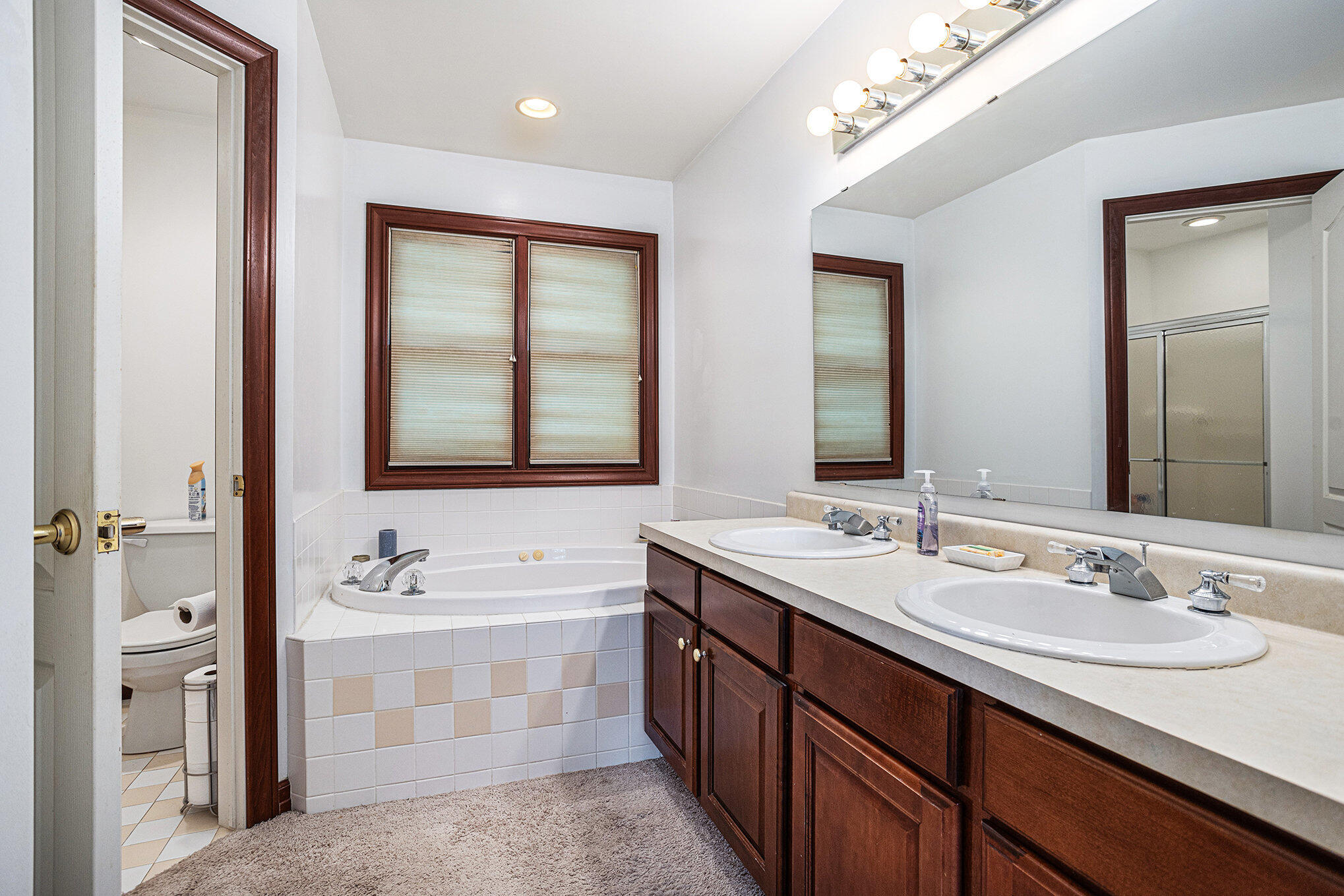 9744 Chambray Street