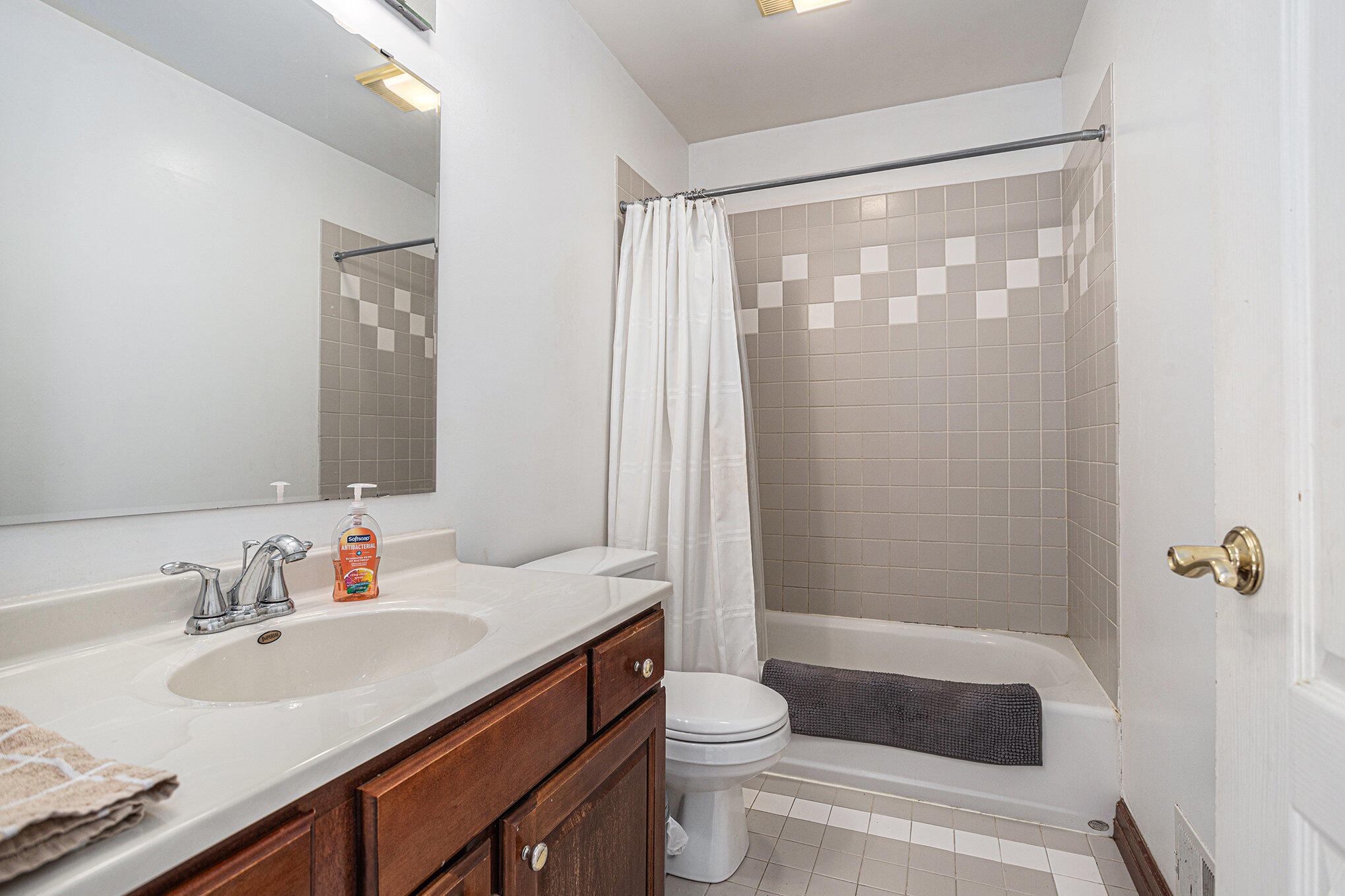 9744 Chambray Street