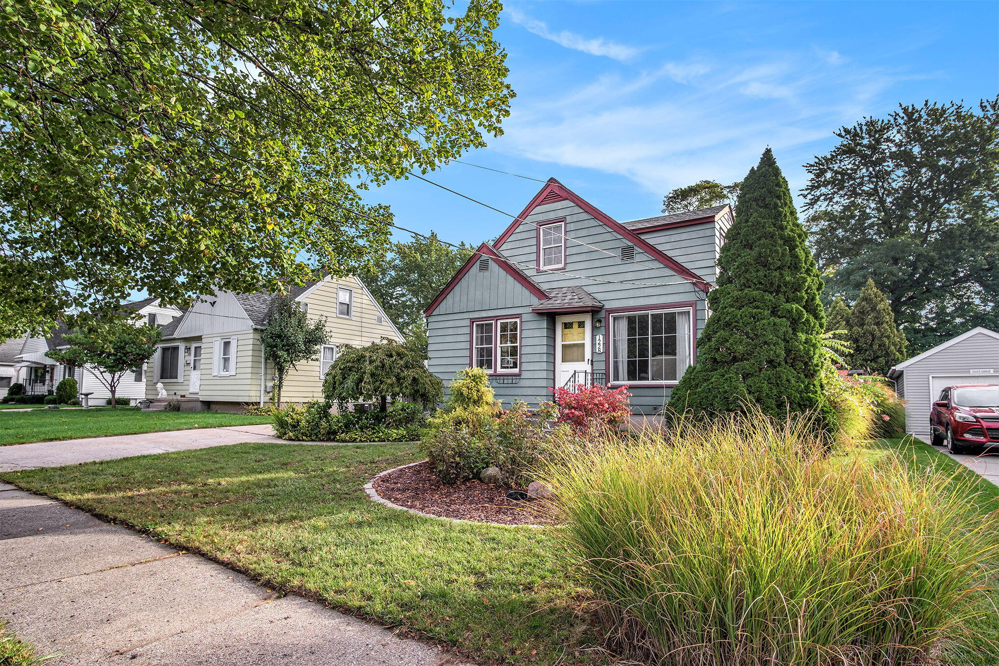 1228 Spring Avenue NE