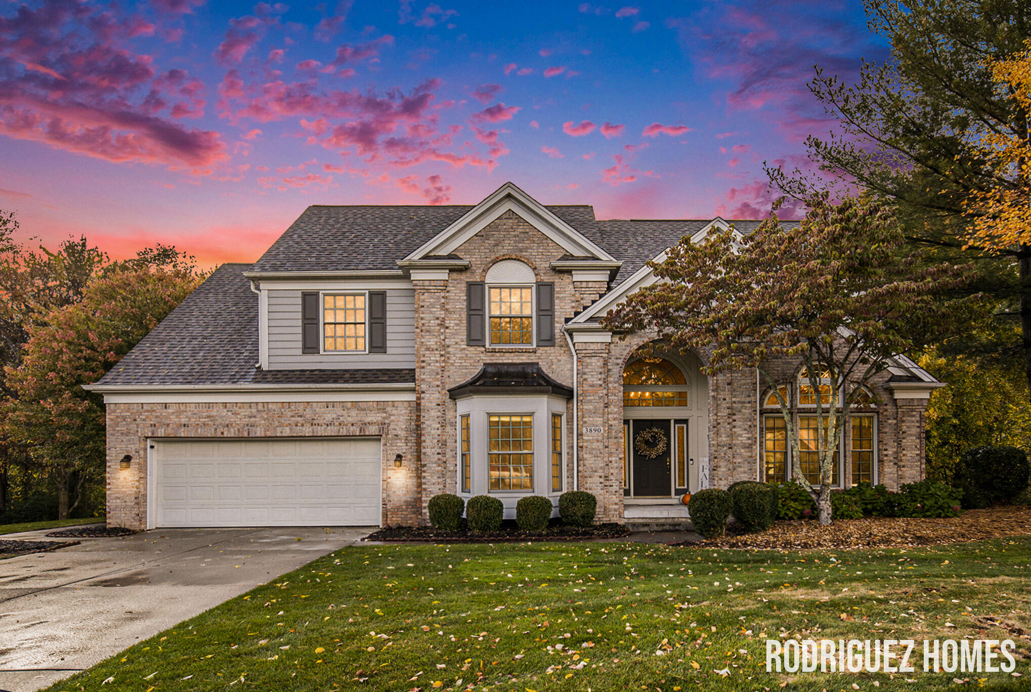 3890 Clearview Street NE