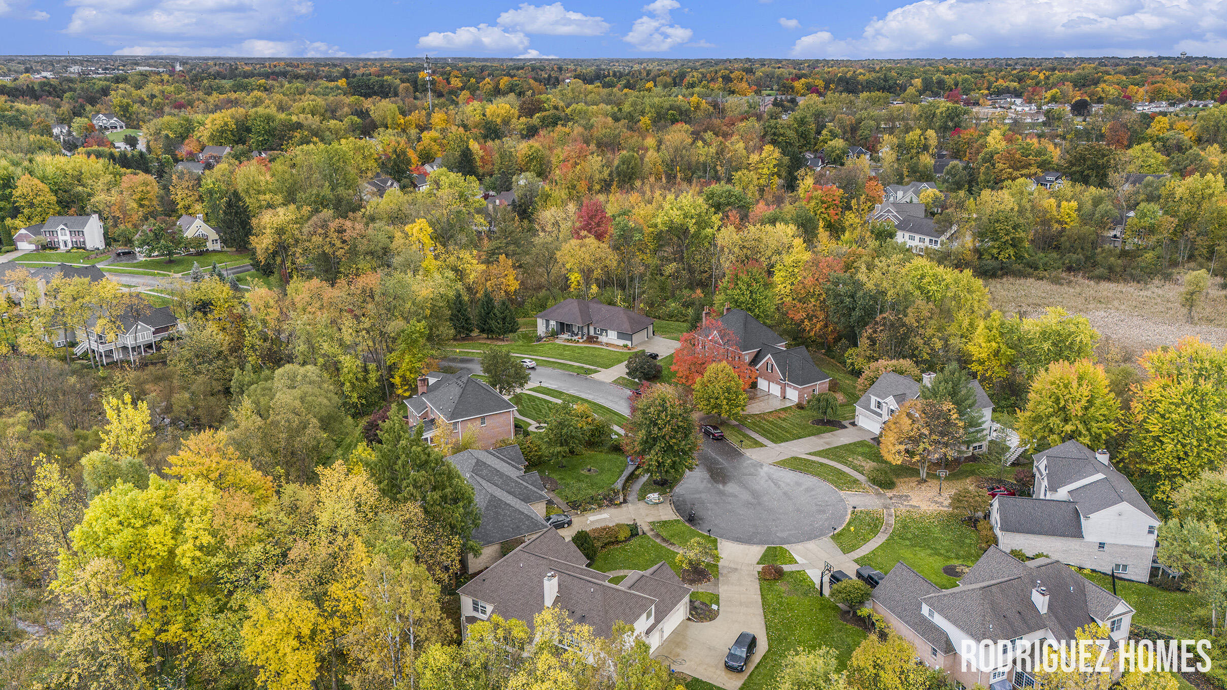 3890 Clearview Street NE