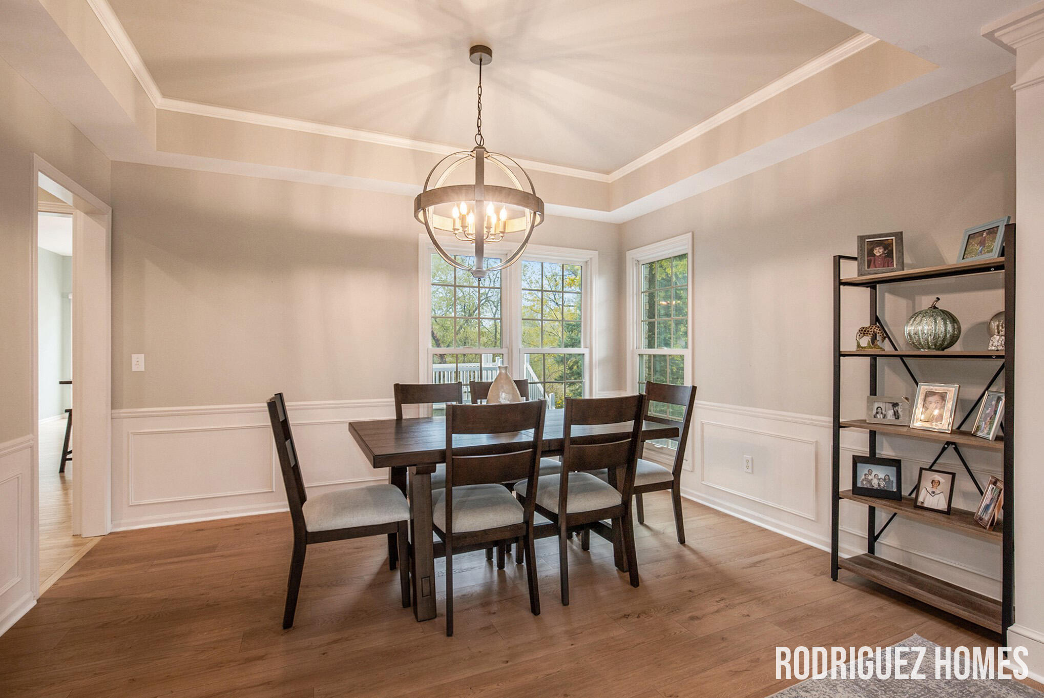 3890 Clearview Street NE