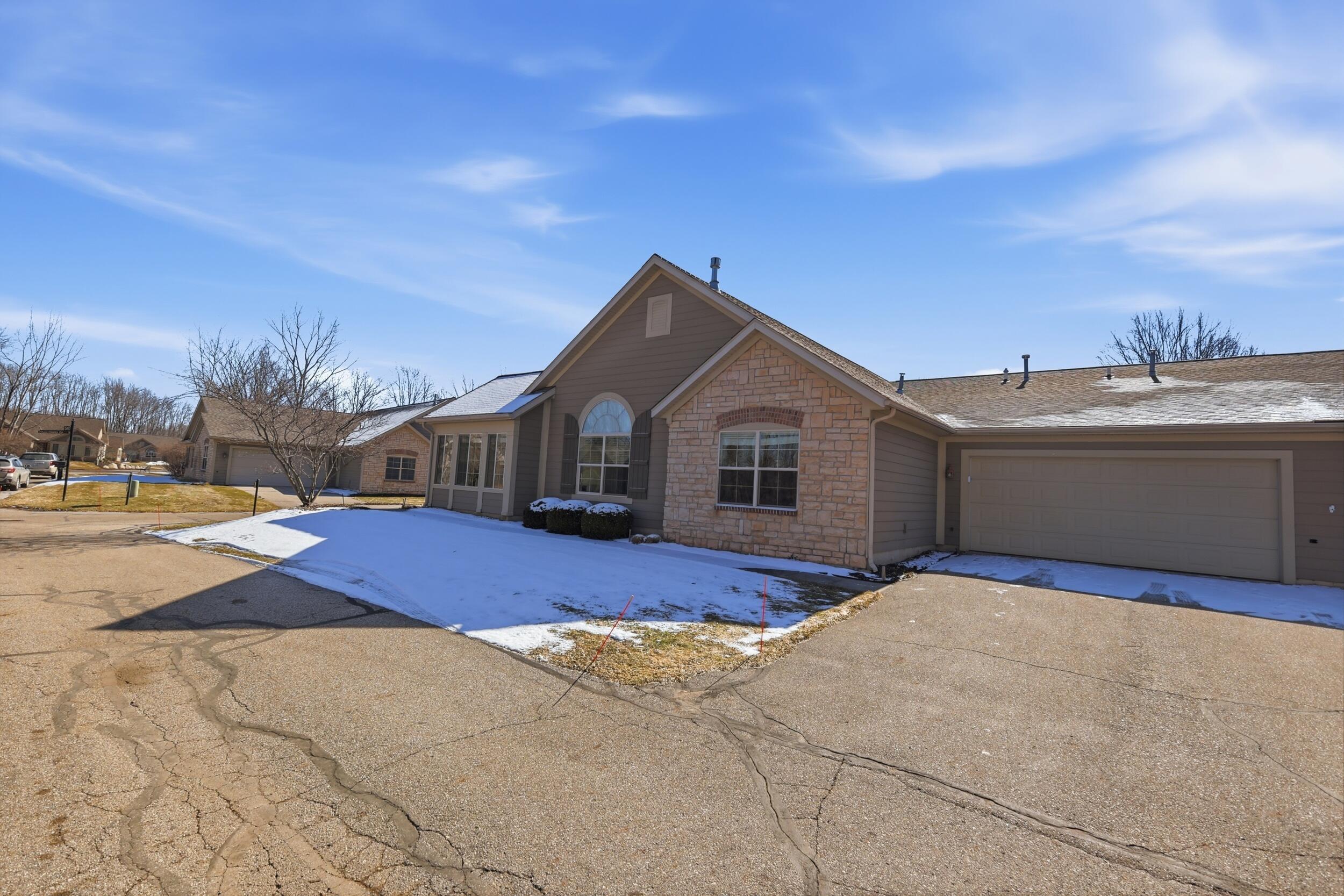 5315 Fawn Creek Drive SW