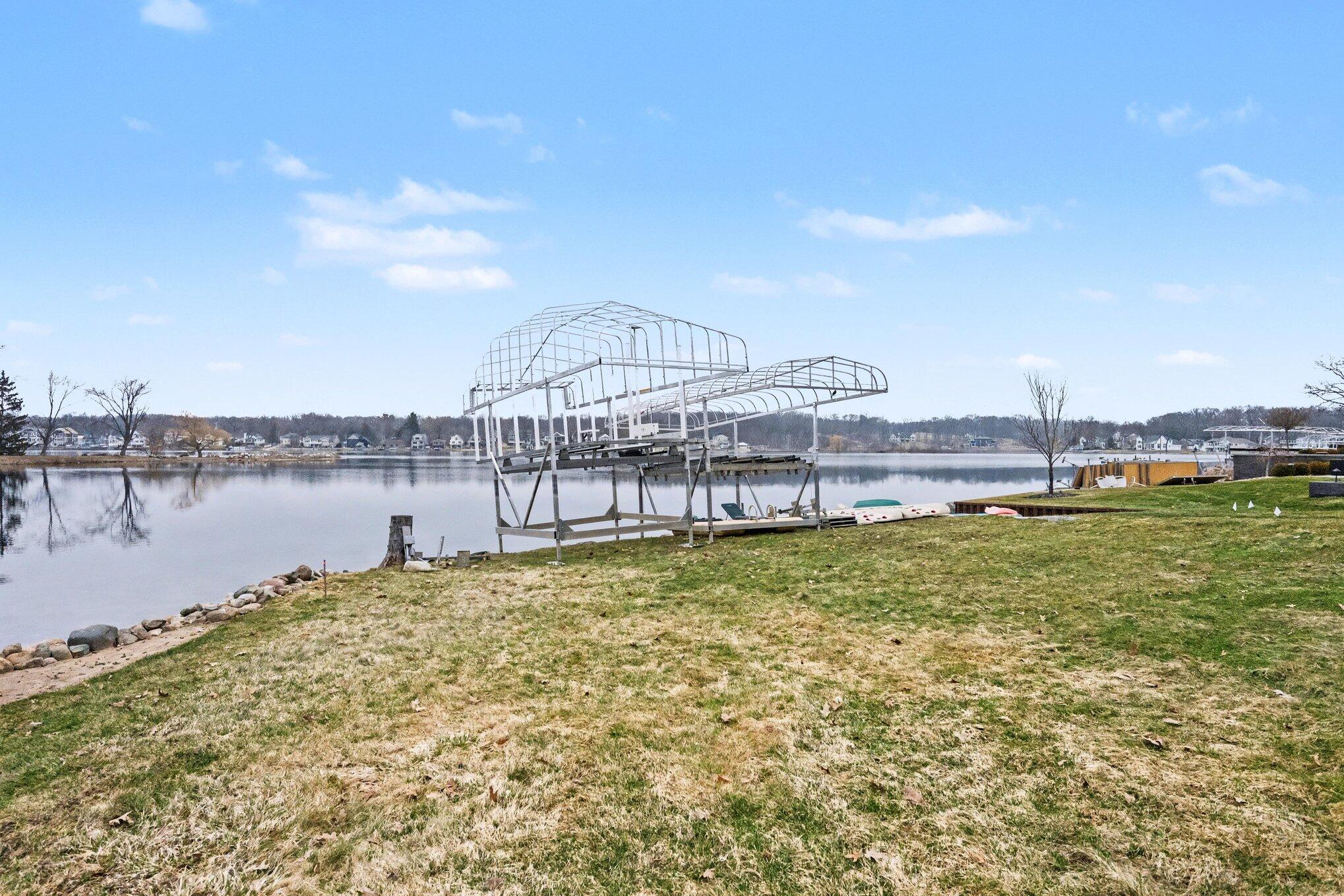 1605 S Crooked Lake Drive