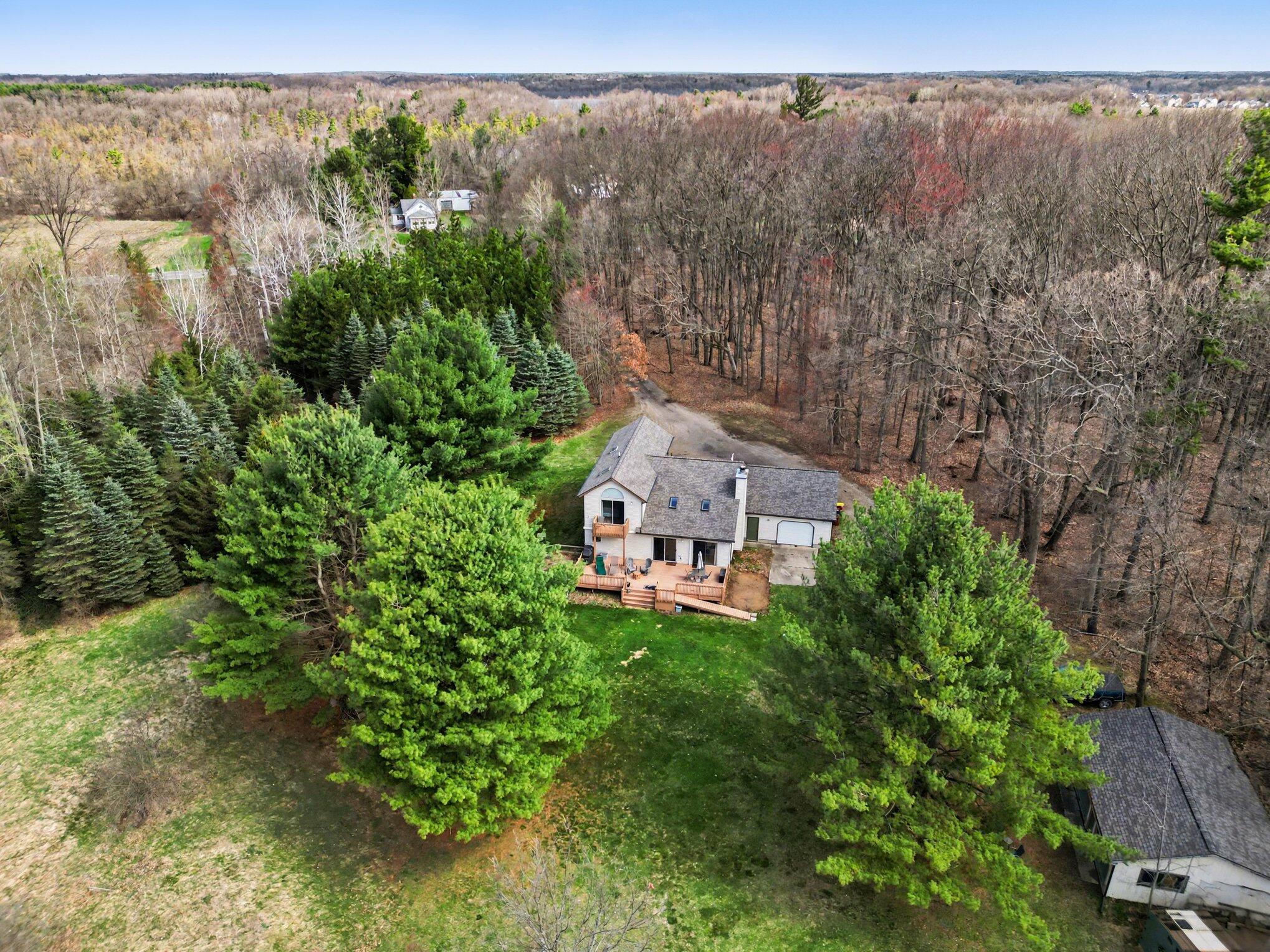 11180 Hart Street NE