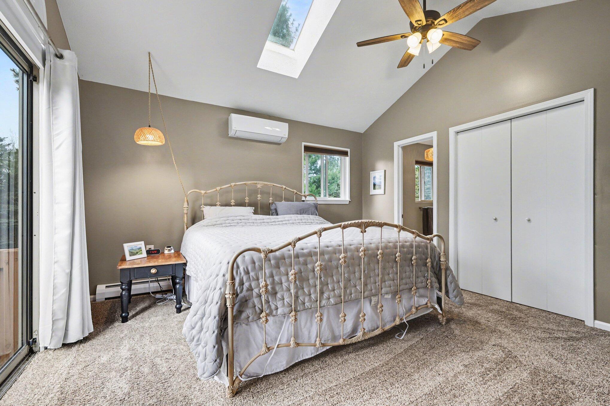 11180 Hart Street NE