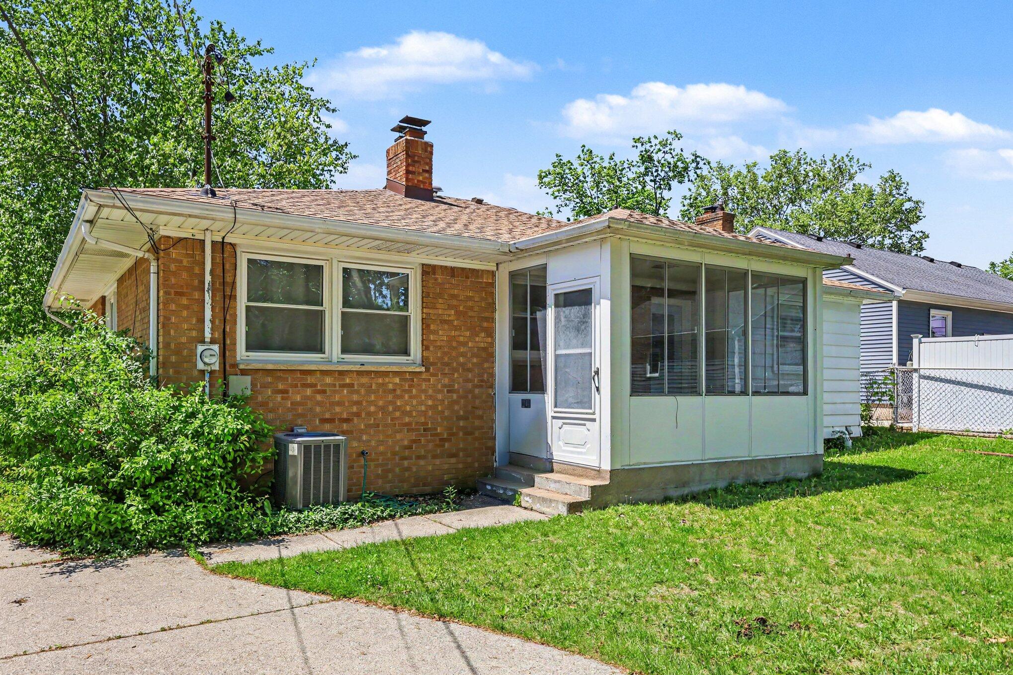 2117 Edwin Place