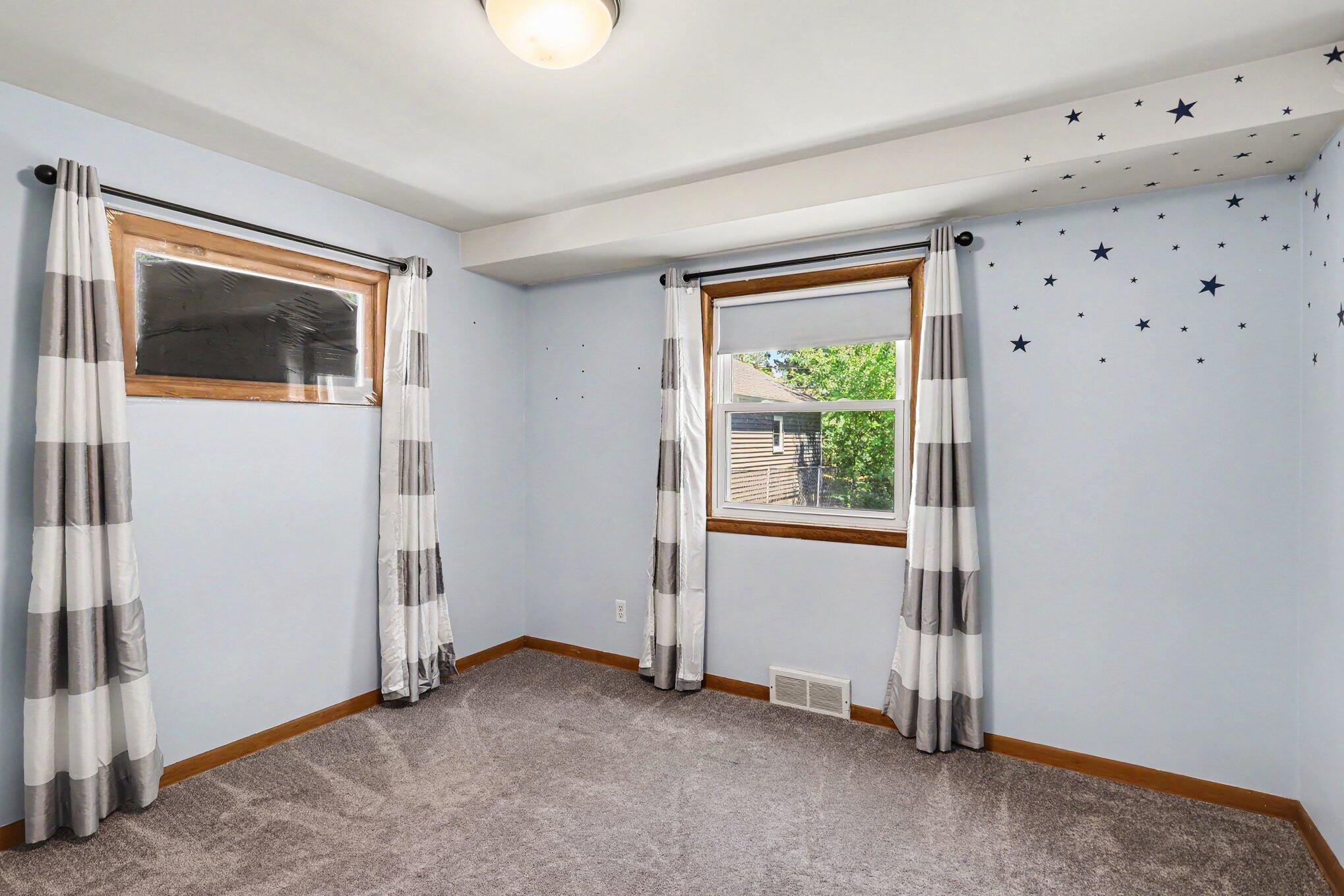 2117 Edwin Place